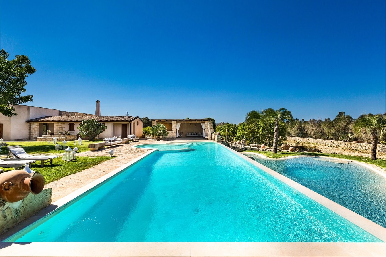 Villa Quercia Tricase: 5-Bedroom Luxury Villa with Infinity Pool, Tricase