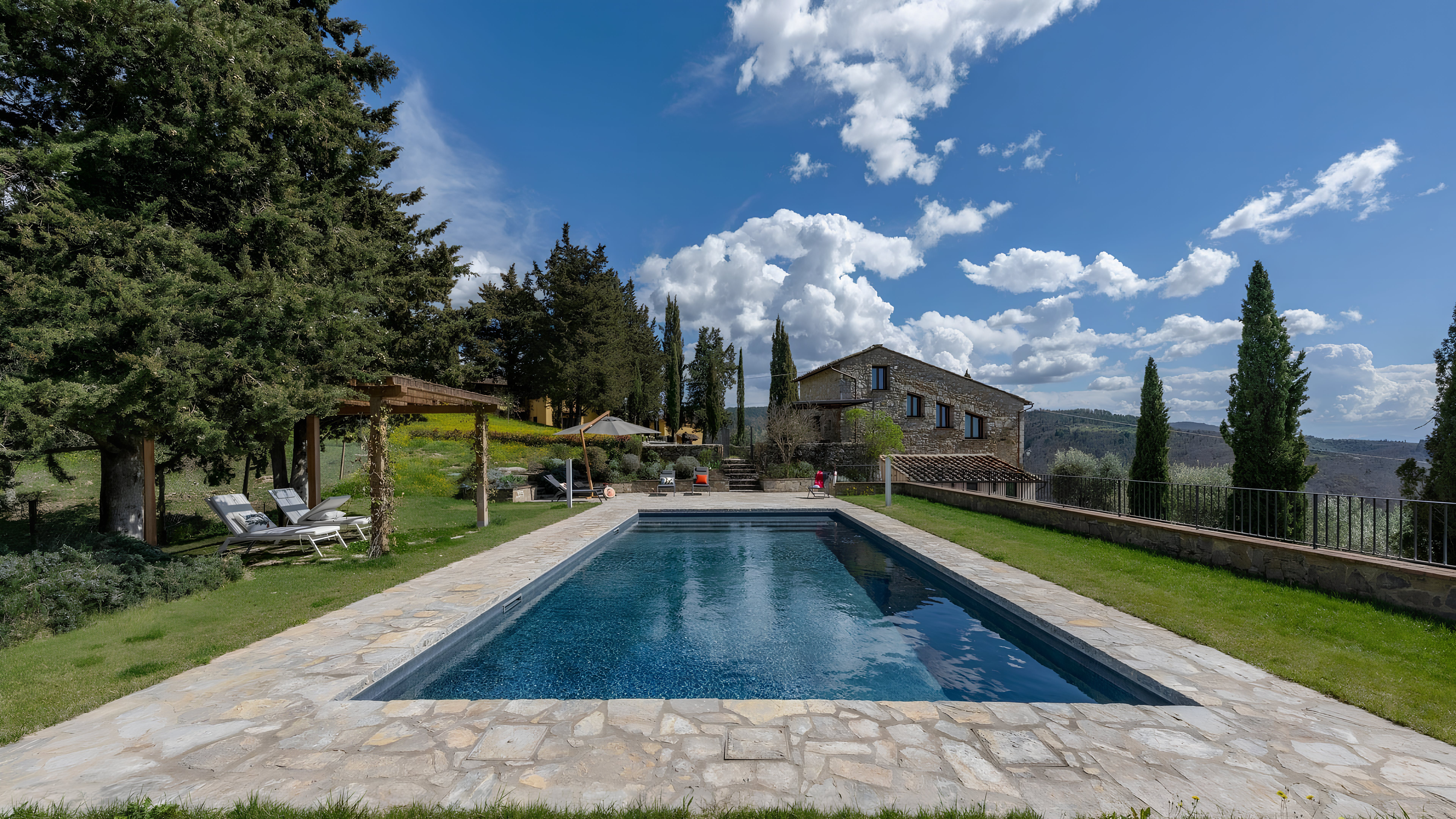 Villa Ricasoli Gaiole: Luxury 3-Bedroom Villa with Private Pool in Chianti, Tuscany