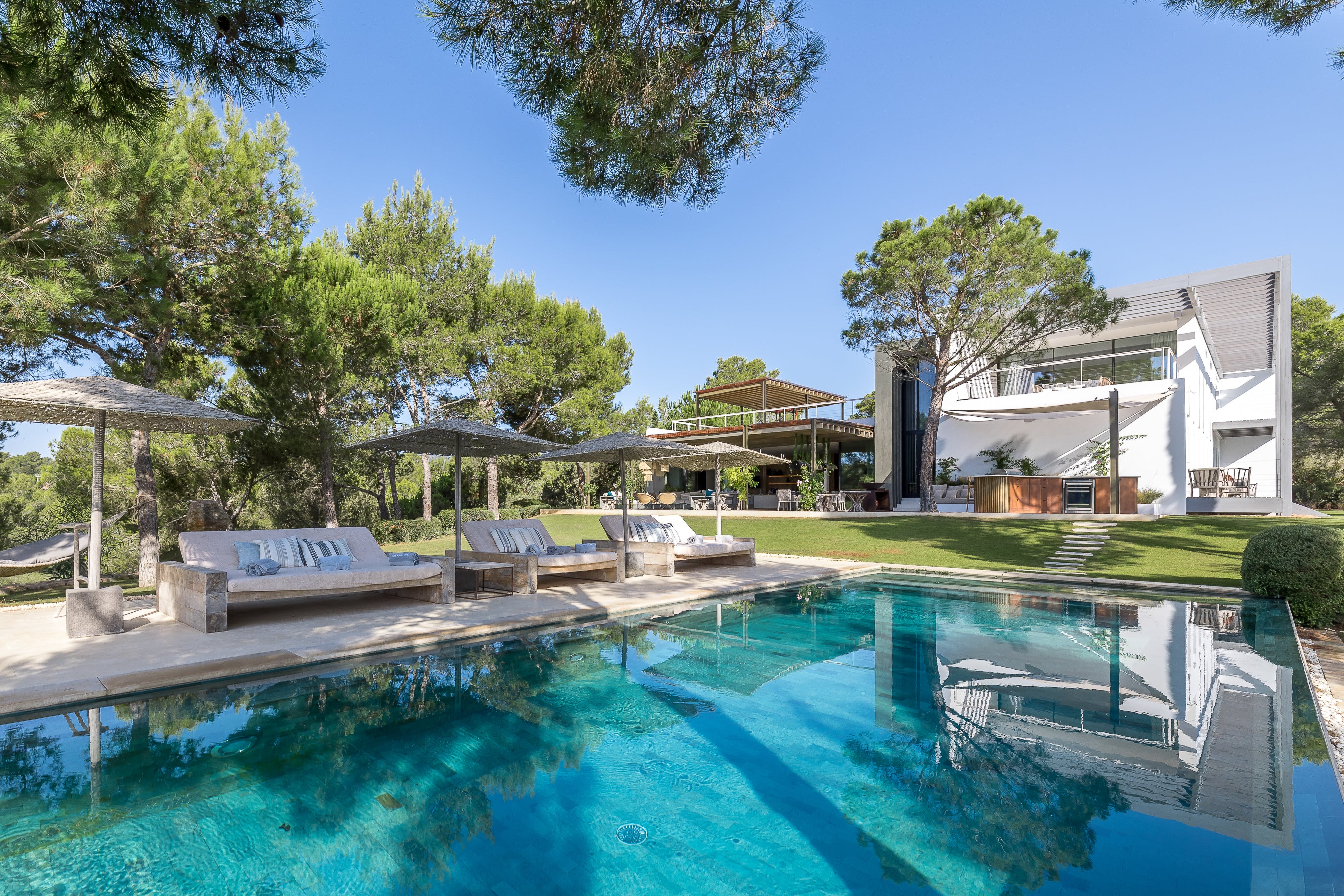 Villa Alborada Es Pouet Ibiza Town: Luxury 8-Bedroom Villa with Infinity Pool and Sea Views, Ibiza Town