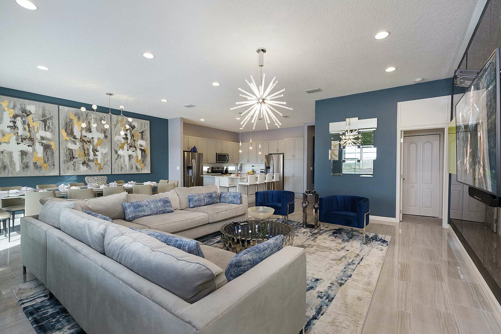 Villa Sabal Bartow: Luxury 10-Bedroom Villa with Pool, Tennis Court and Hot Tub, Polk County