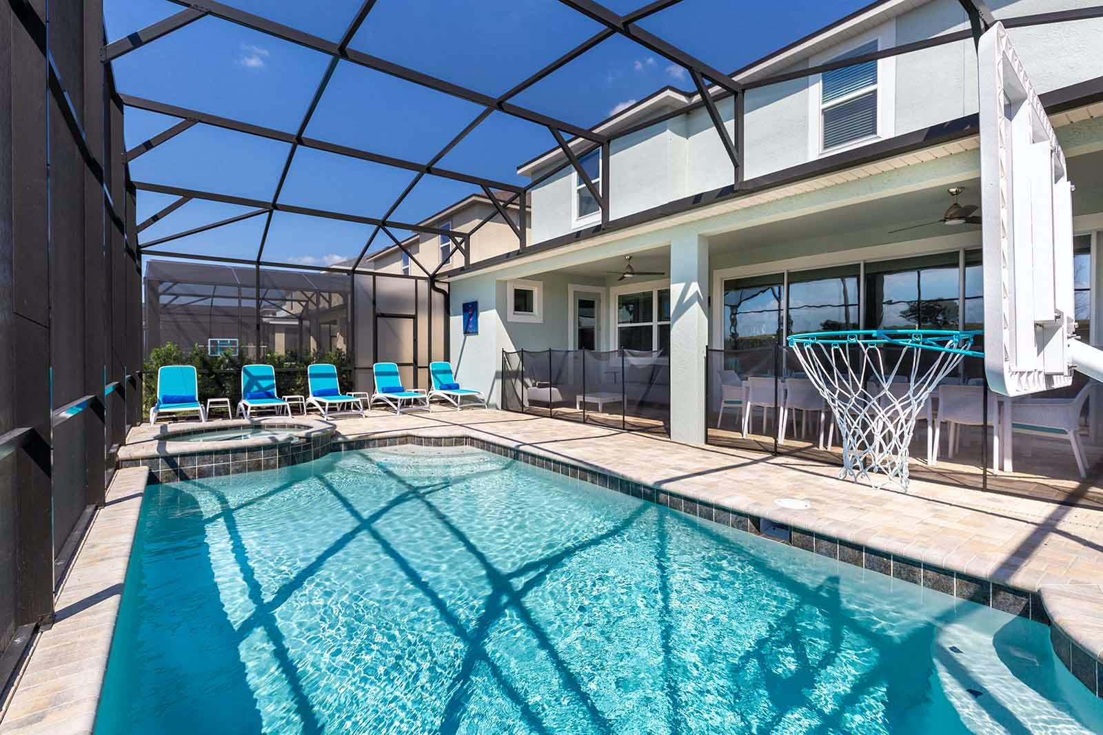 Villa Dorado Crystal River Florida: Luxury 9-Bedroom Villa with Private Pool and Hot Tub, Osceola County