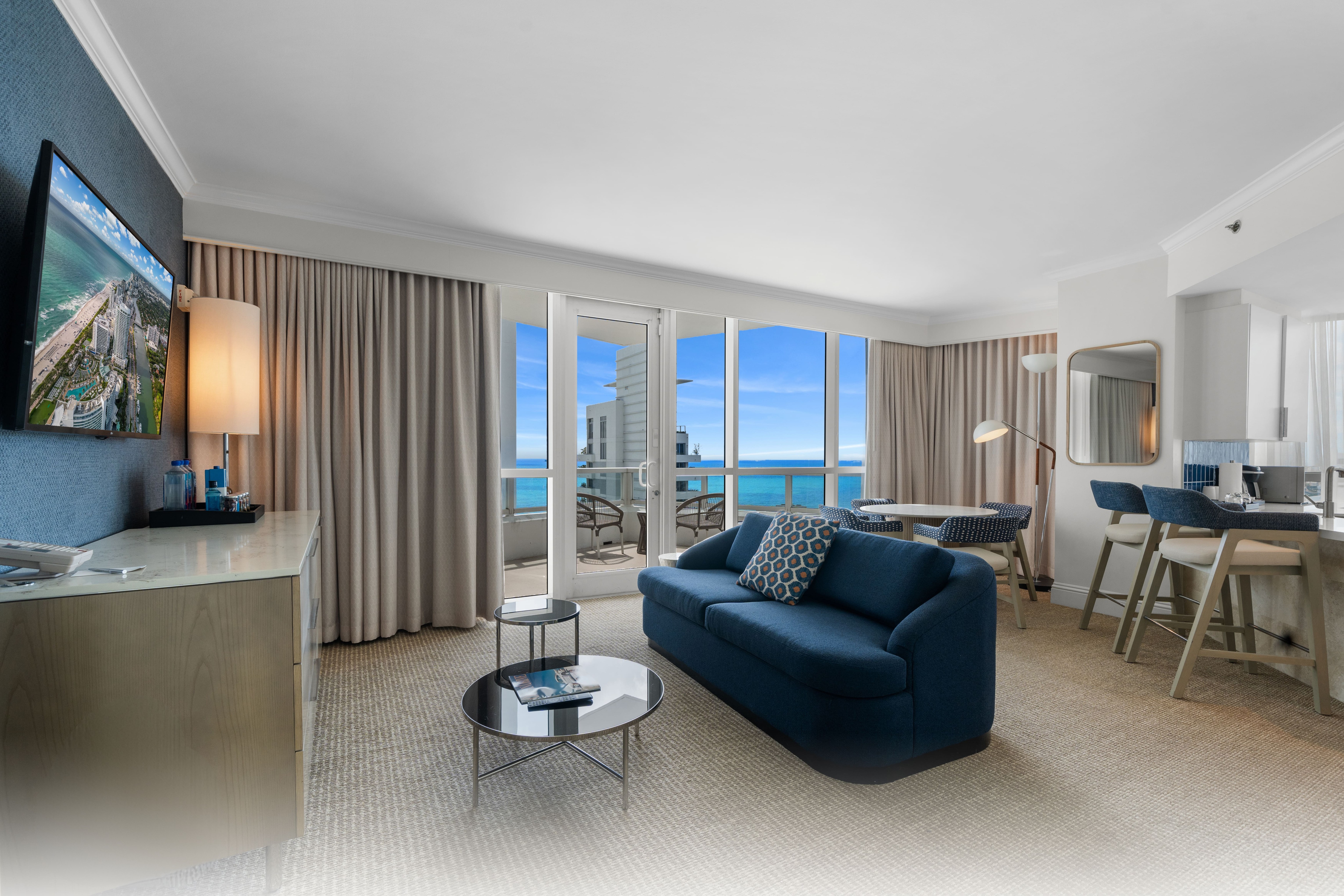 Villa Alba LaBrisa Miami Beach: Luxury 1-Bedroom Apartment with Sea Views and Pool, Miami Beach