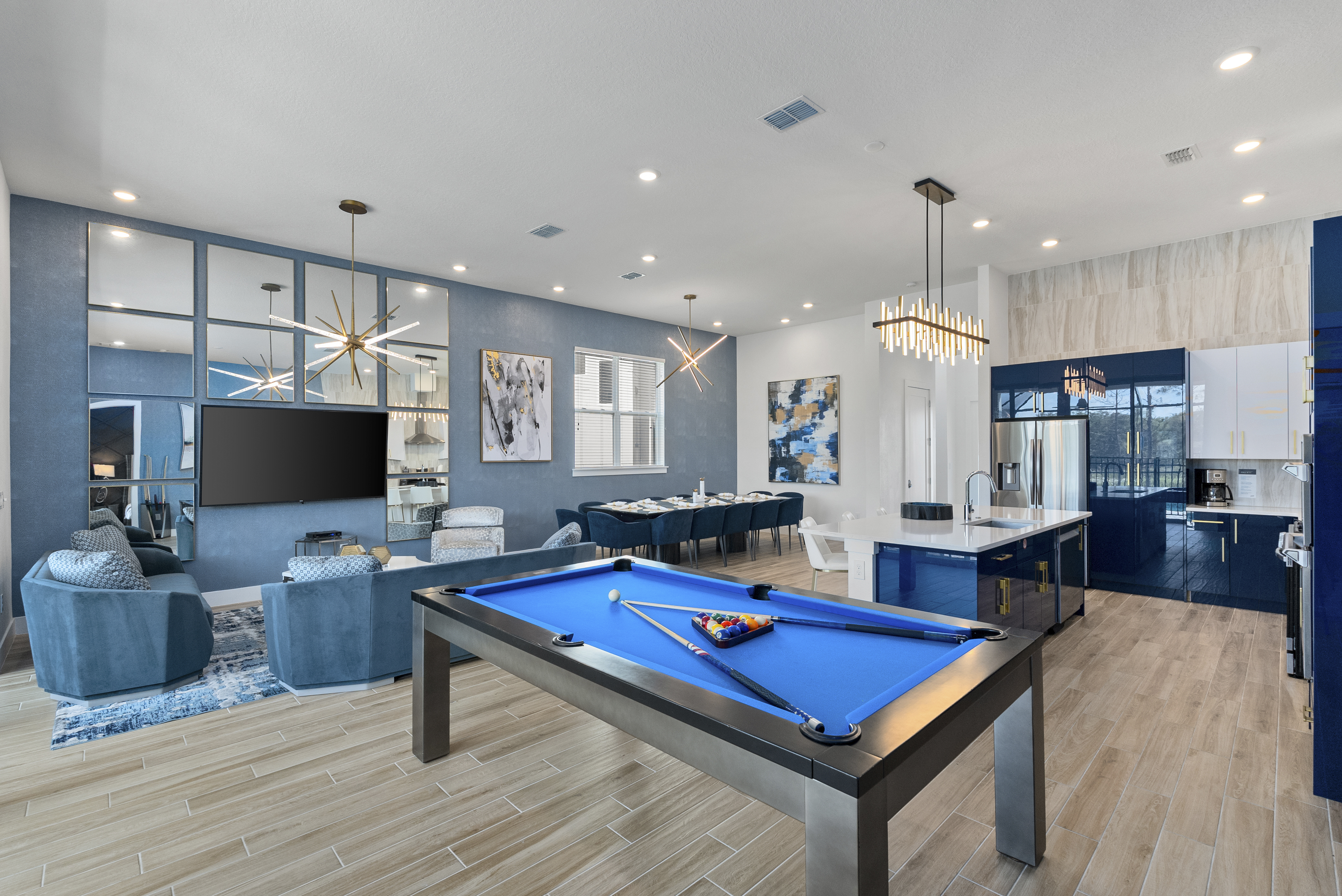 Villa Sabal Winterhaven Florida: Spacious 6-Bedroom Apartment with Pool and Tennis Court, Polk County