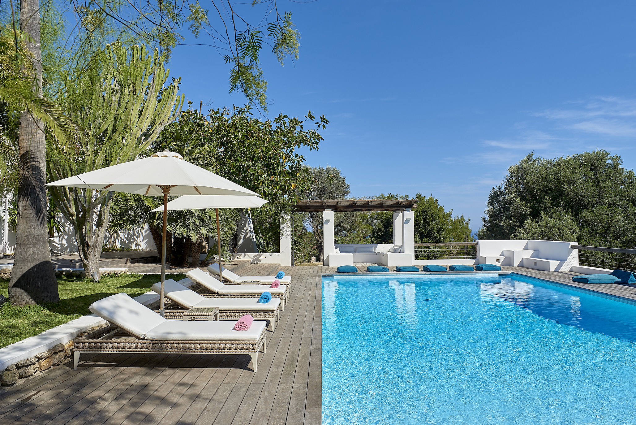 Villa Llevant Benirràs Ibiza: Exquisite 5-Bedroom Villa with Pool Near Cala Bassa, Ibiza