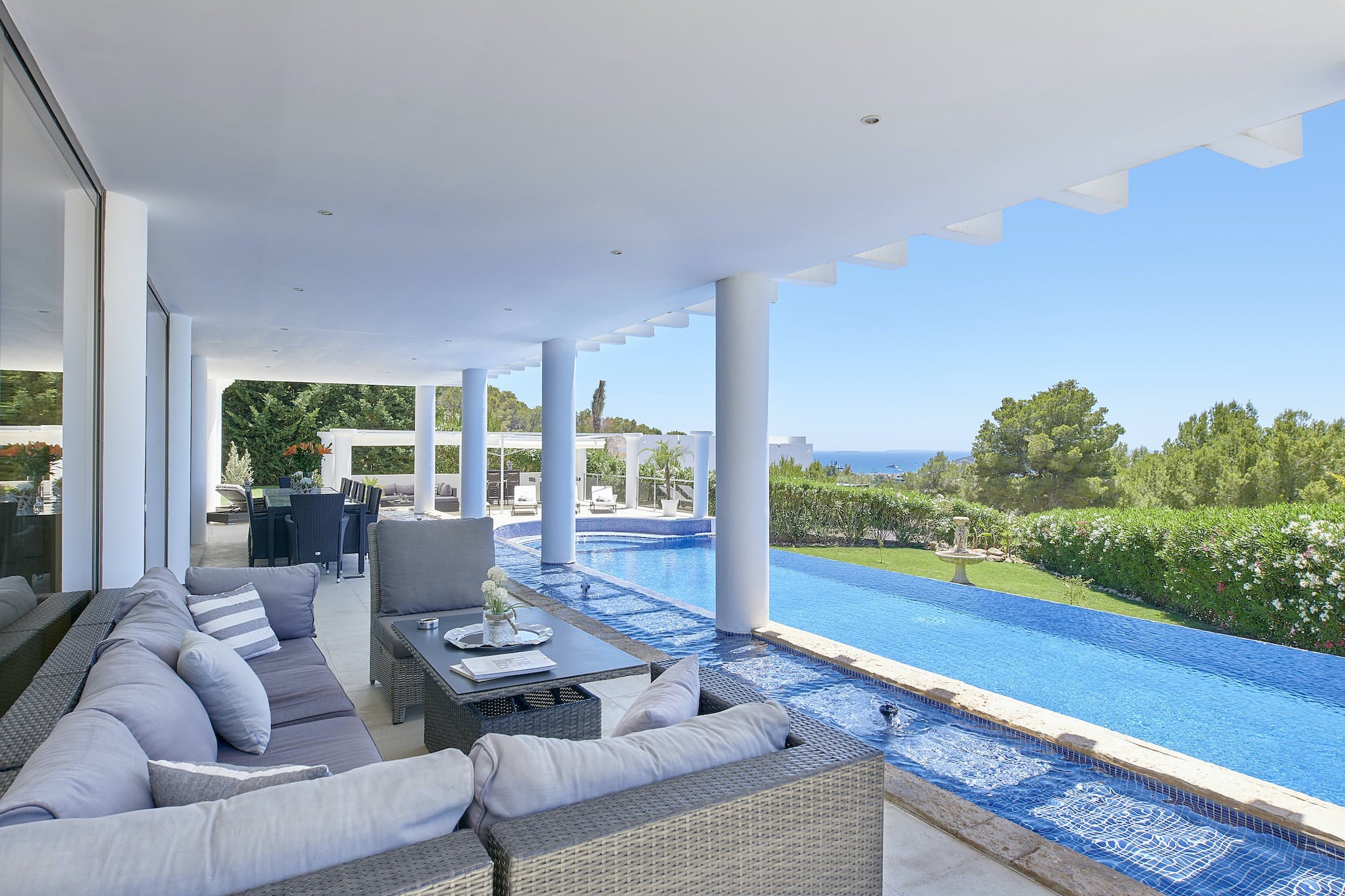 Villa Alborada Es Canar Talamanca: Sophisticated 4-Bedroom Apartment with Pool and Sauna, Ibiza