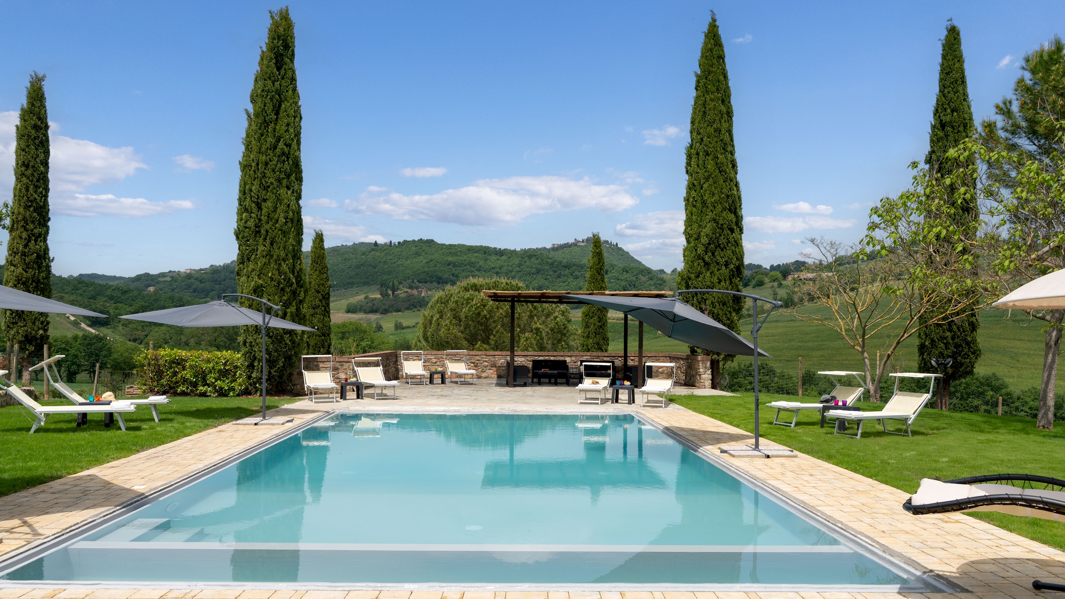 Villa Ambrato Poliziano Montepulciano: Luxury 6-Bedroom Villa with Pool and Scenic Views, Montepulciano