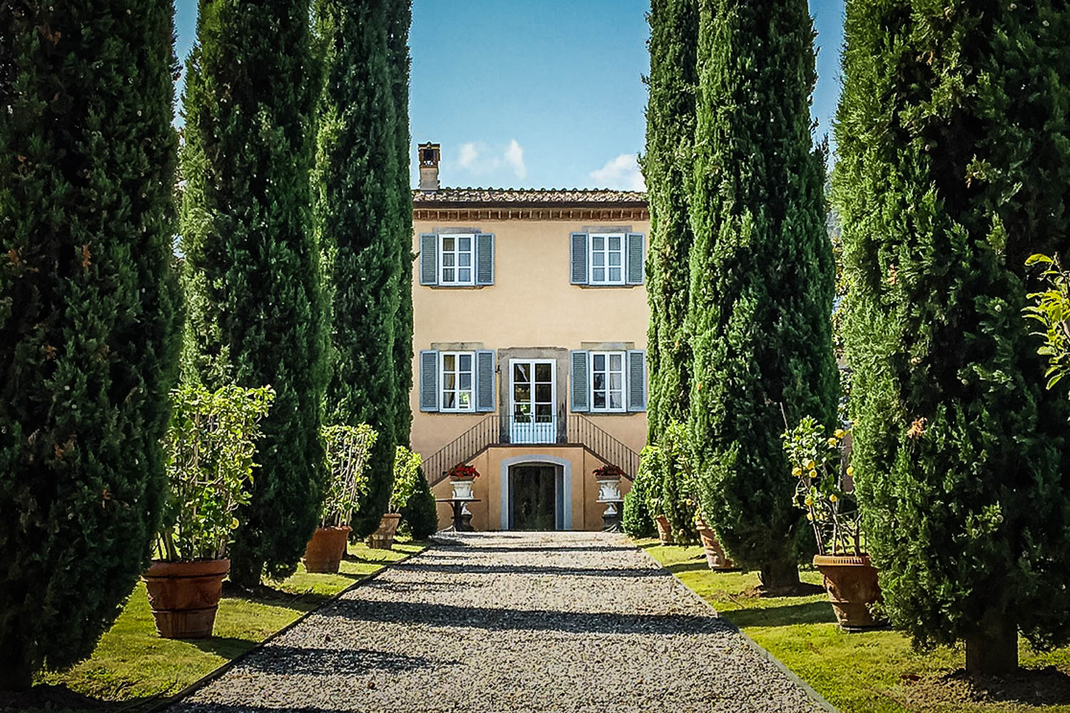 Villa Corvino Montecarlo Lucca: Luxury 6-Bedroom Villa with Swimming Pool, Lucca, Tuscany