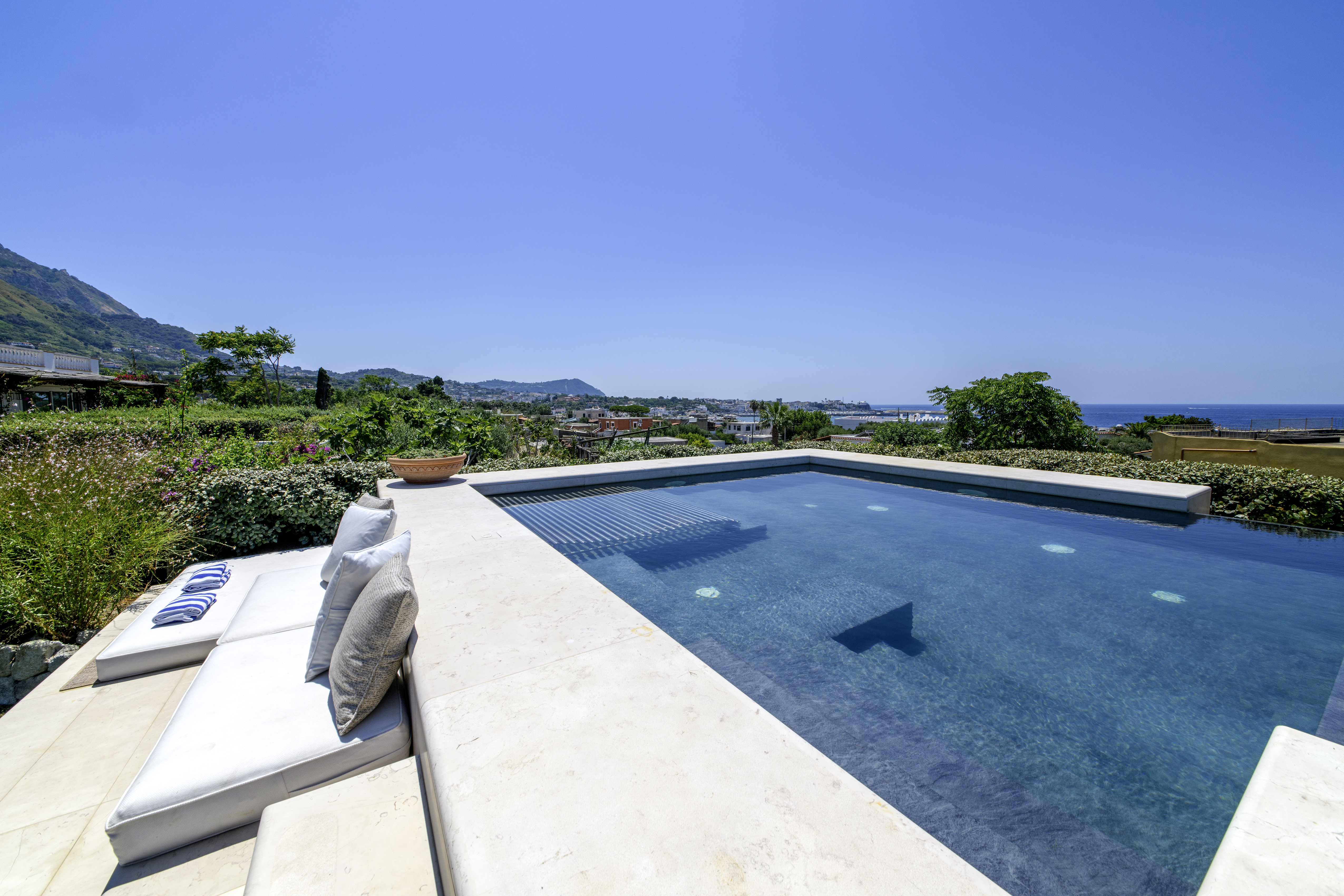 Villa Ceruleo Sant’Angelo Ischia: Luxury 5-Bedroom Villa with Infinity Pool and Sea Views, Ischia