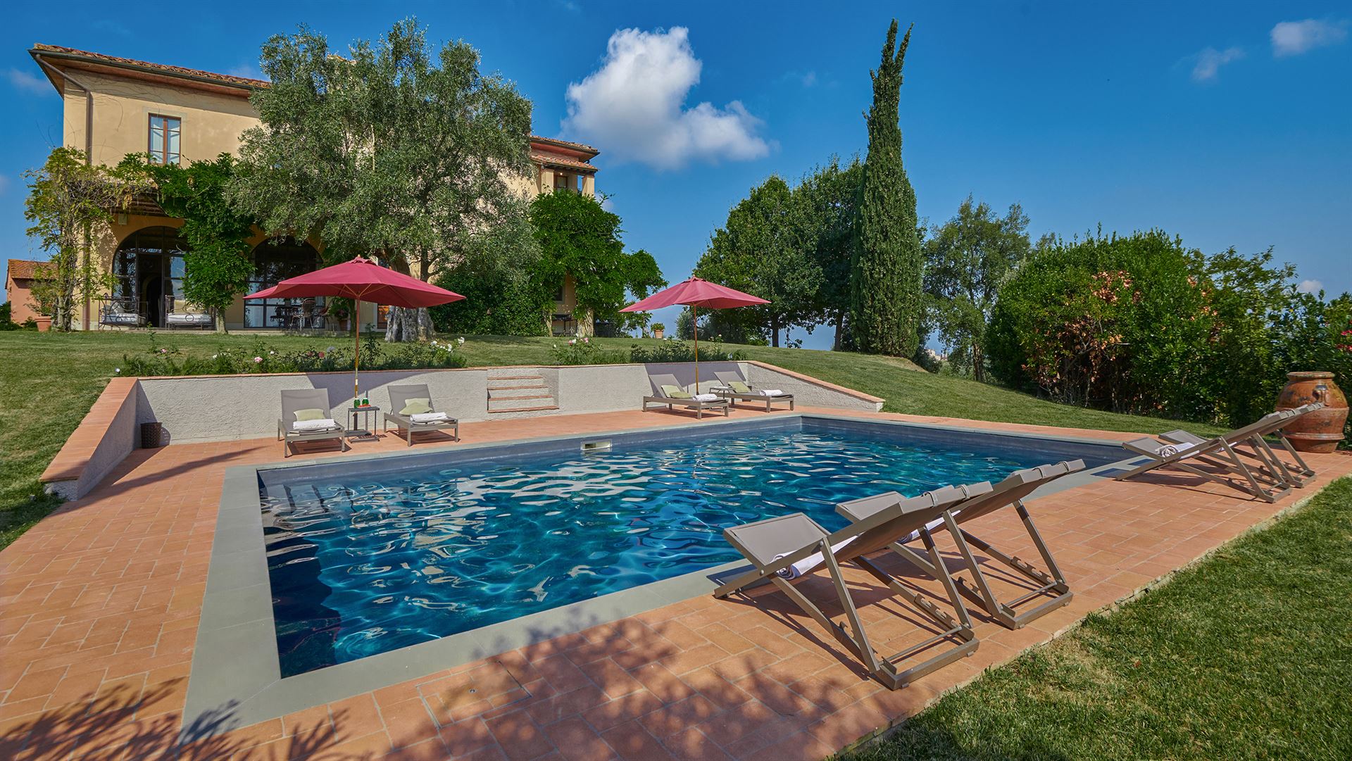 Villa Ceruleo San Donato Tuscany: Elegant 6-Bedroom Villa with Private Pool, Tuscany