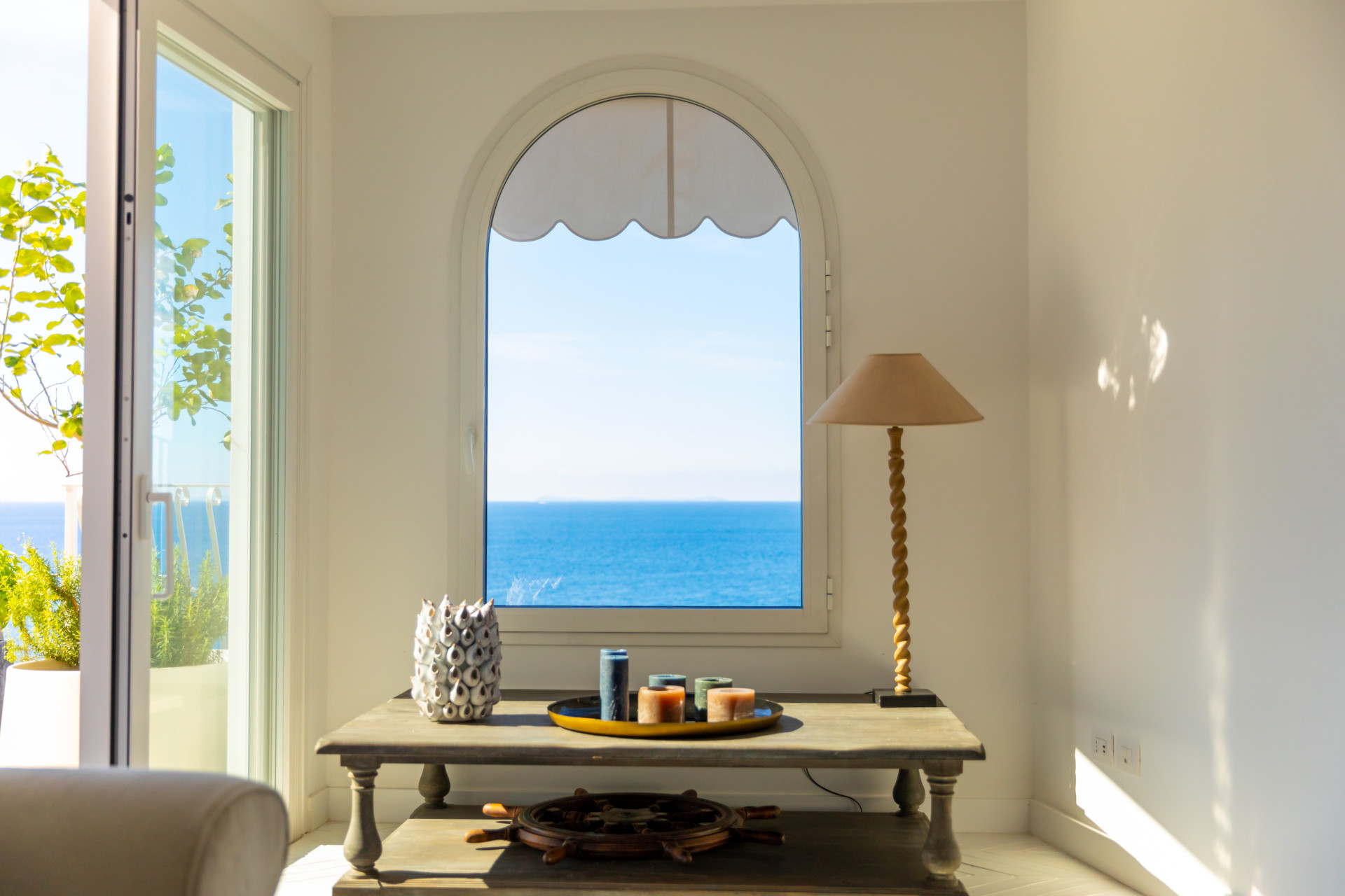 Villa Smeraldo Recommone Sorrento: Luxury 4-Bedroom Villa with Infinity Pool and Sea Views, Sorrento