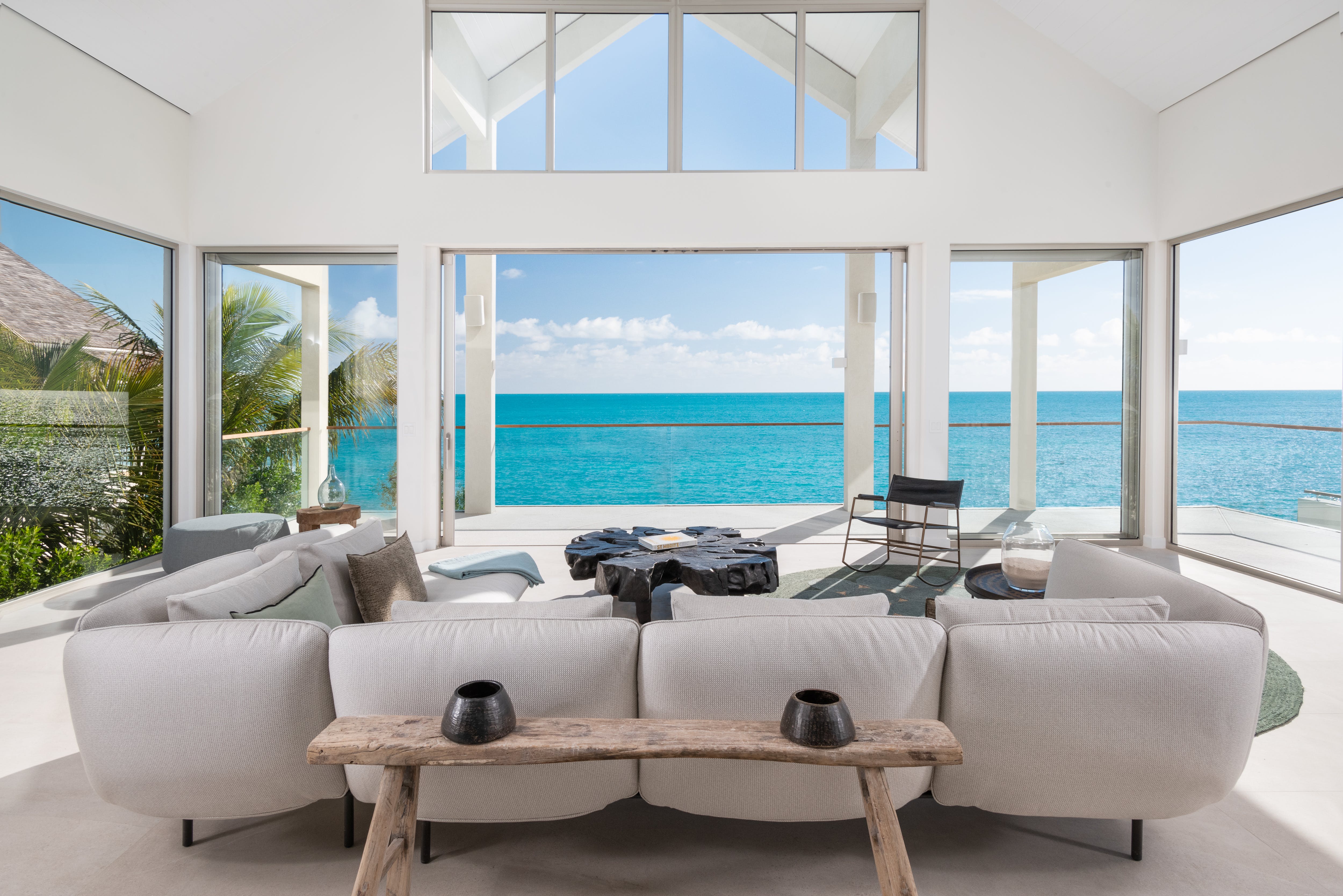Villa Safira Blue Hills Turks and Caicos Islands: Luxurious 5-Bedroom Apartment with Infinity Pool and Beach Access, Turks and Caicos
