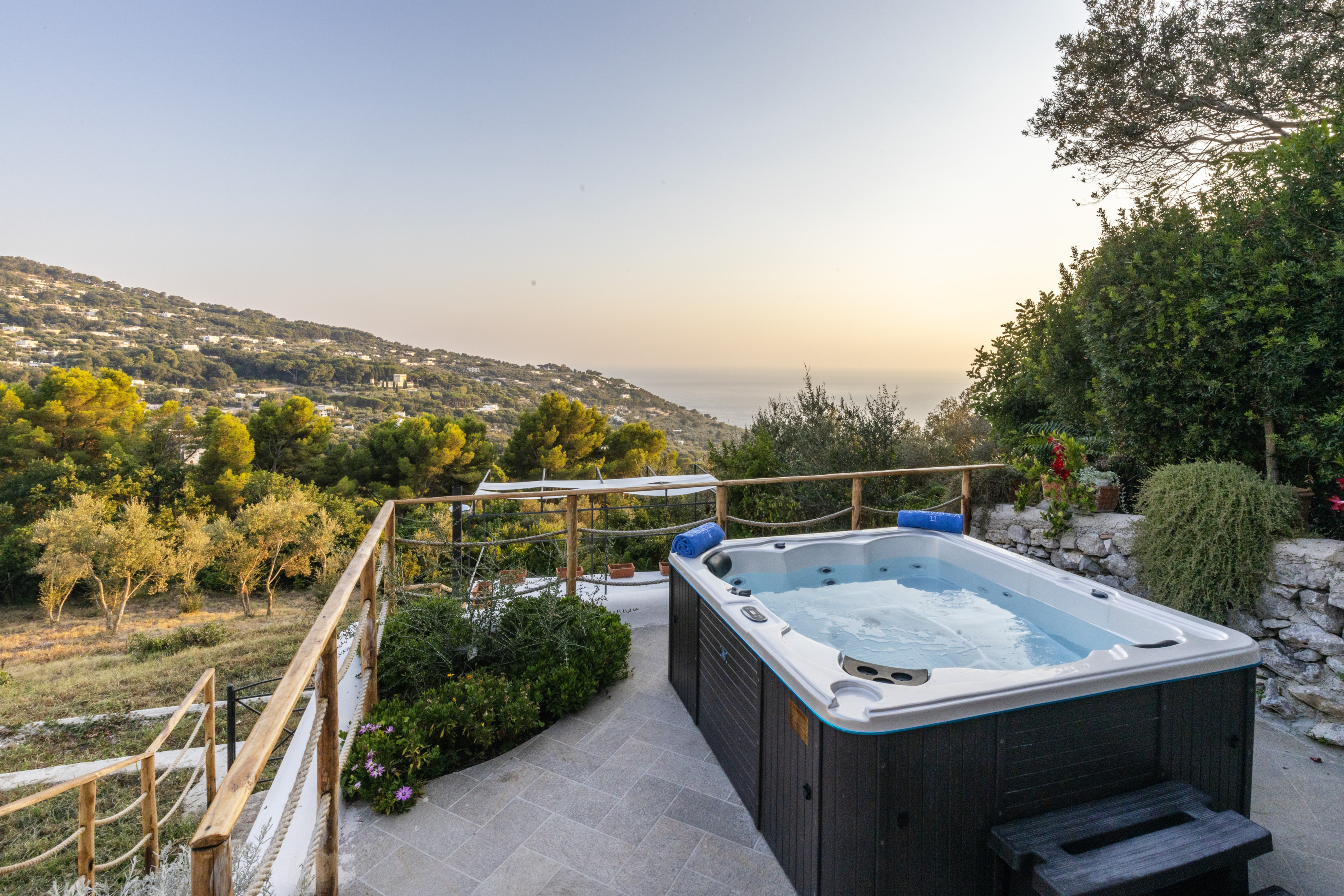 Villa Levante Marina Grande Capri: Luxury 6-Bedroom Villa with Pool and Sea Views, Sorrento