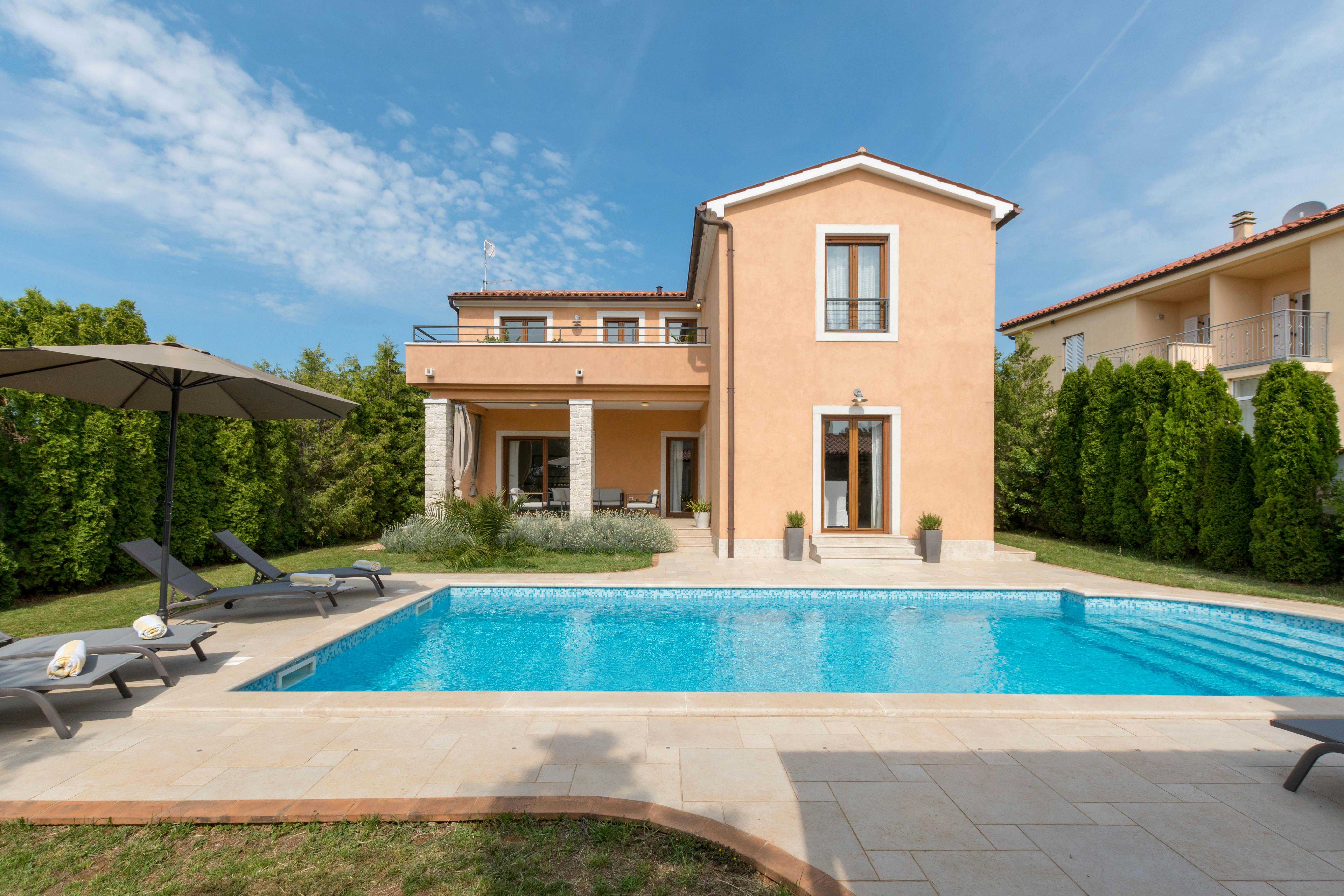Villa Škaraba Peruski: Luxury 3-Bedroom Villa with Private Pool and Sea Views, Istria