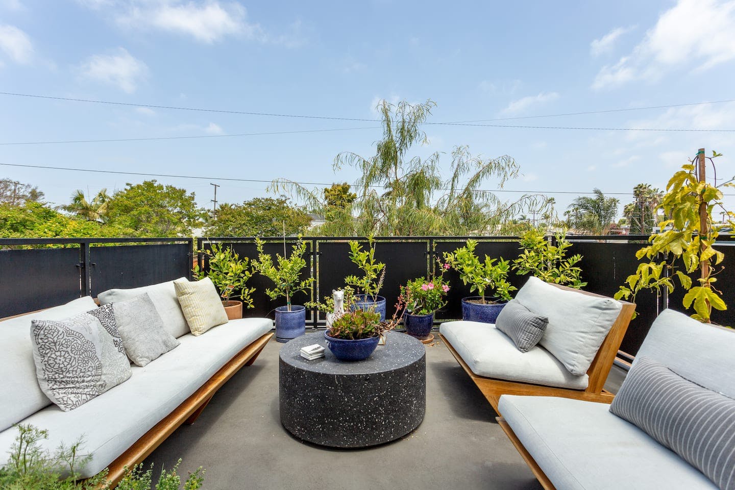 Villa Torrey Hillcrest: Luxury 3-Bedroom Villa with Sea Views and Air Conditioning, Hillcrest