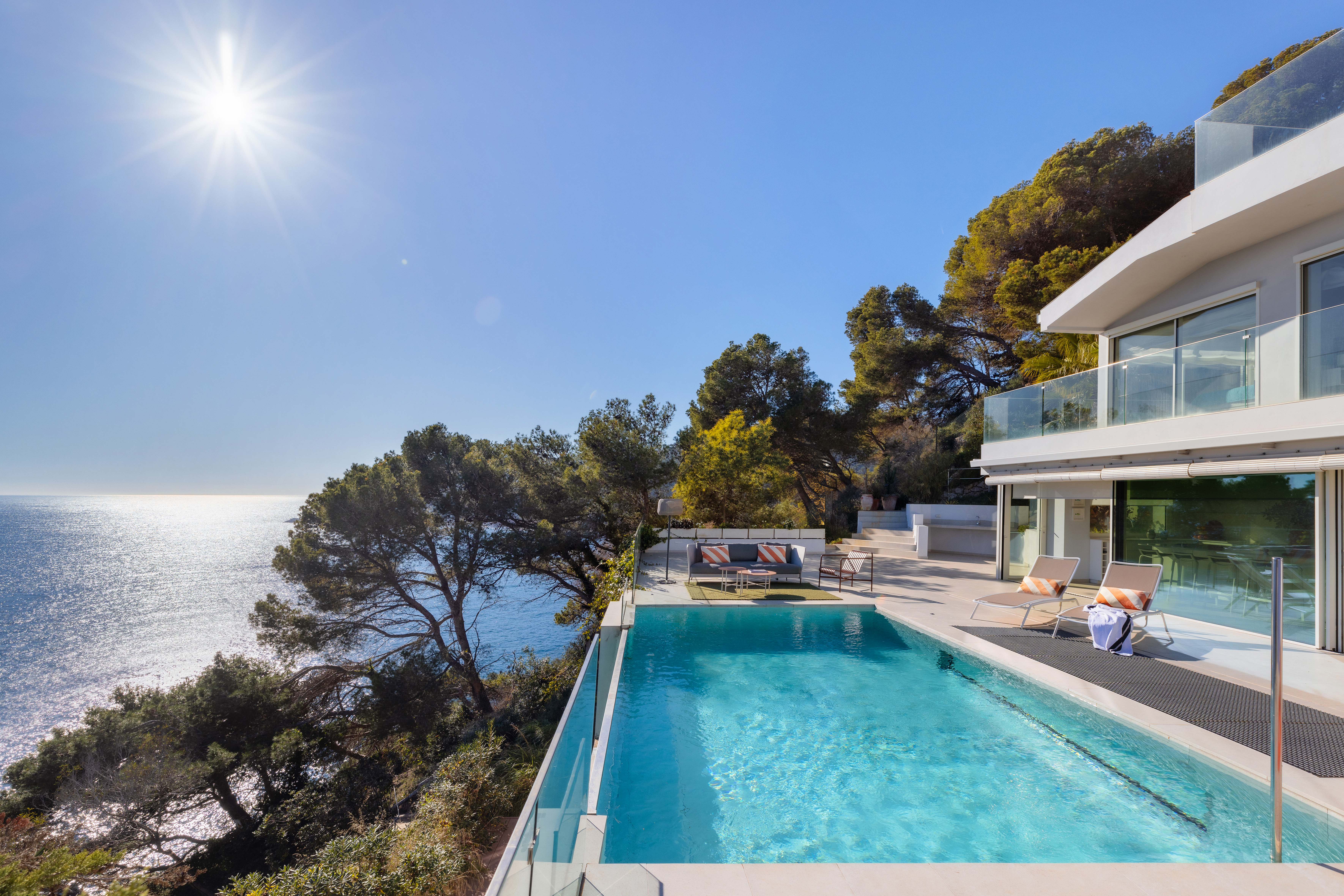 Villa Tramuntana Llafranc: 7-Bedroom Luxury Villa with Infinity Pool and Sea Views, Llafranc