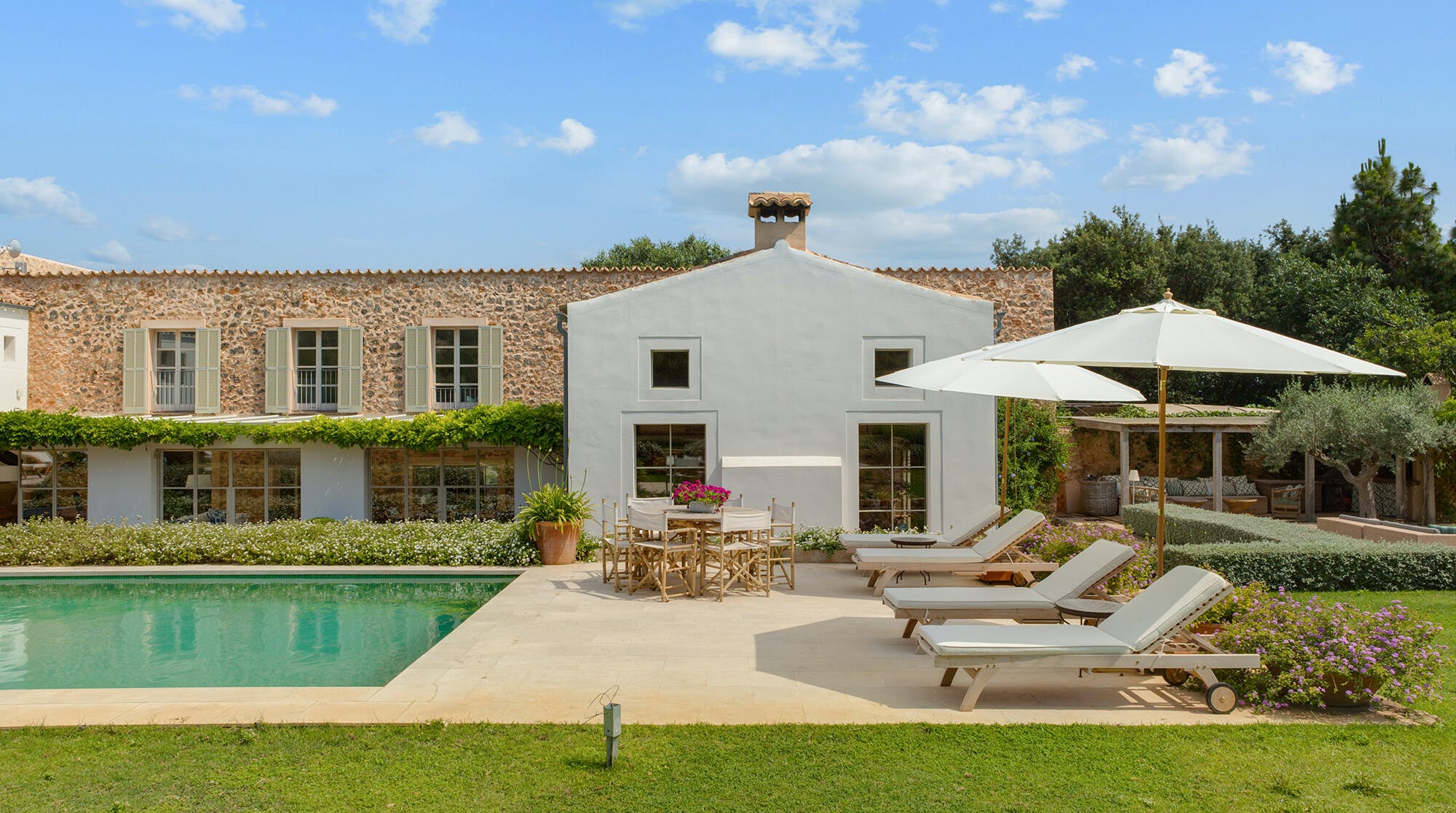 Villa Llevant Biniarritx Sóller: Luxury 4-Bedroom Villa with Tennis Court, Sóller