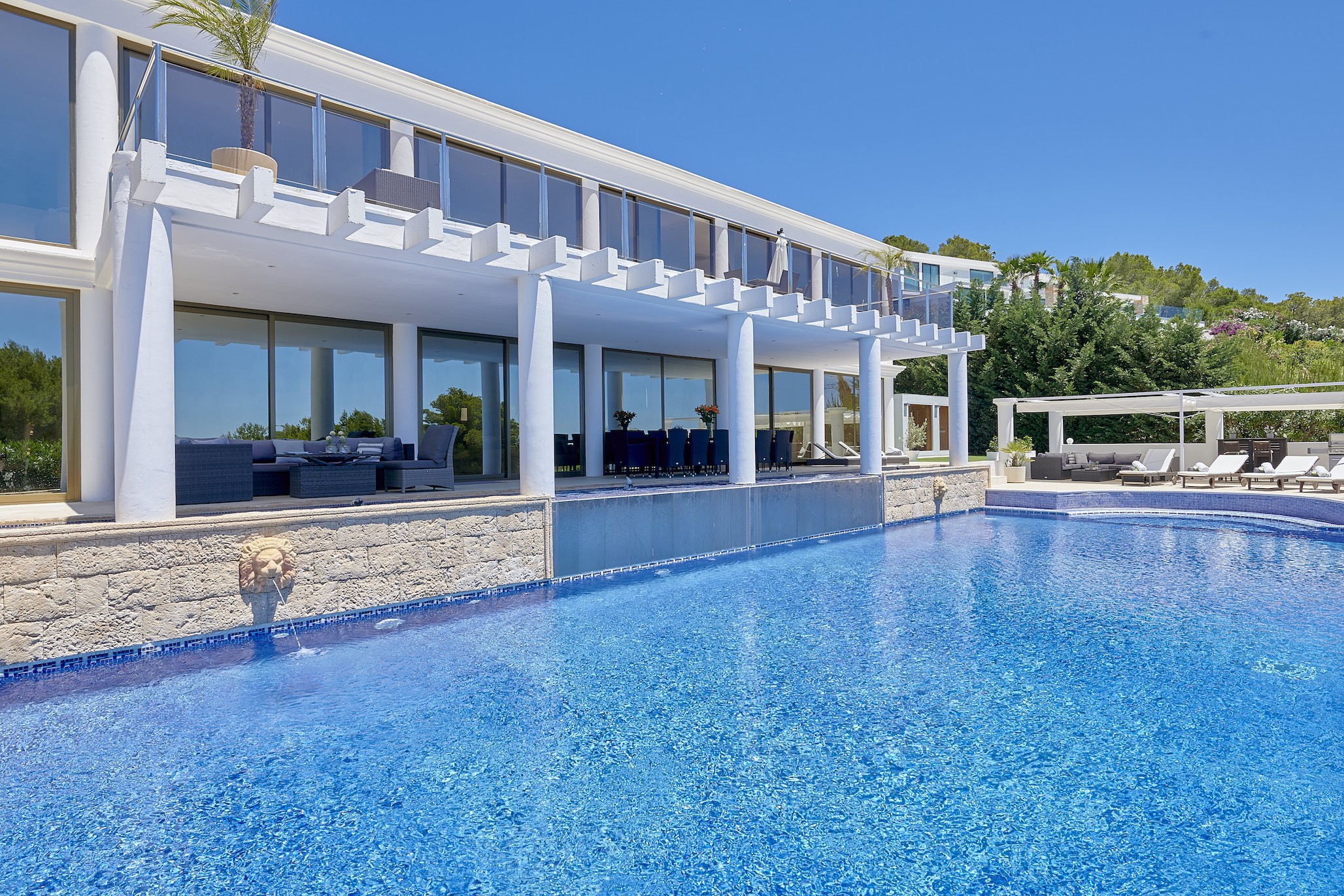 Villa Alborada Cala Xarraca Talamanca: Luxury 4-Bedroom Villa with Infinity Pool and Ocean Views, Talamanca