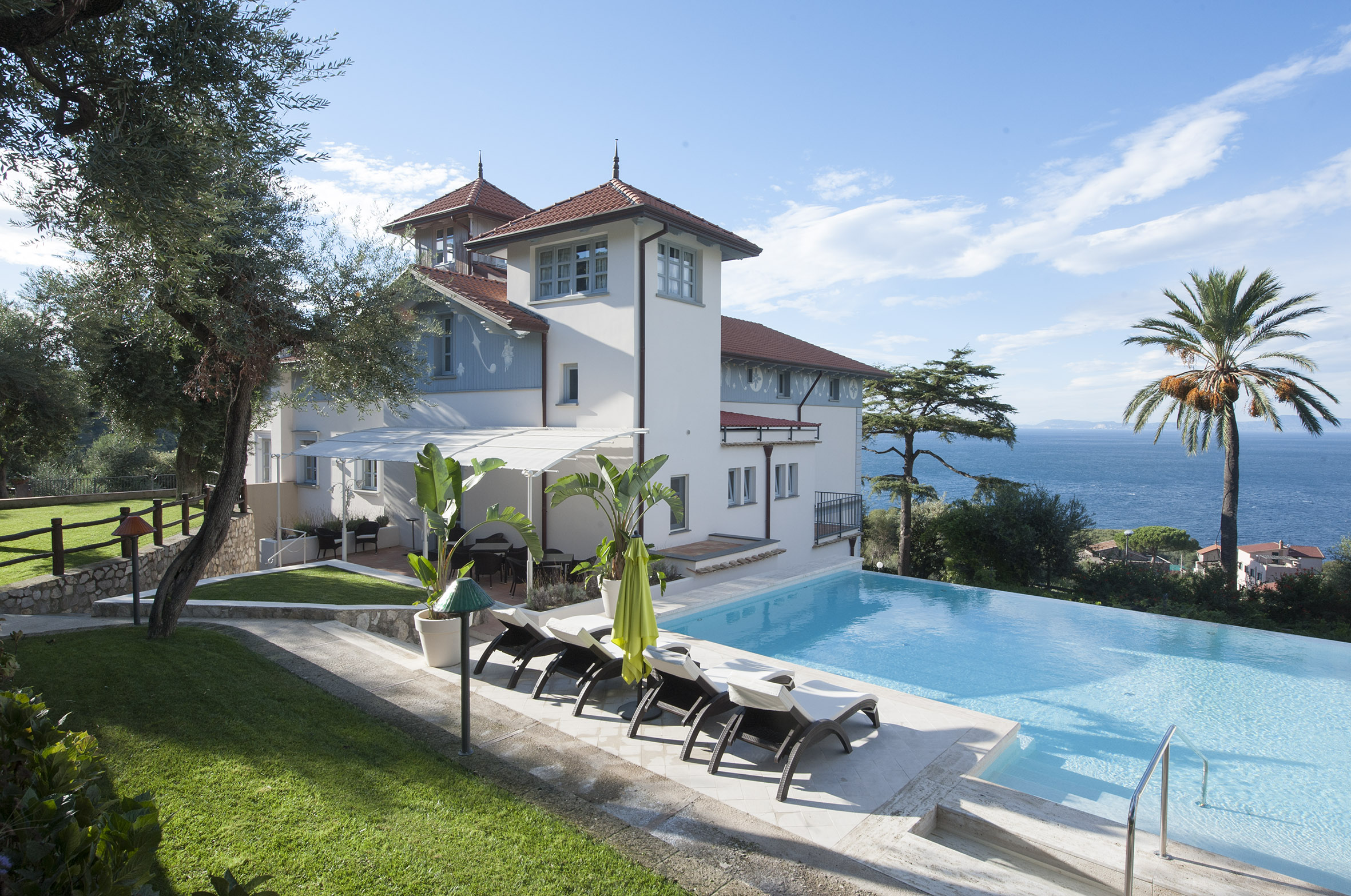 Palazzo Ceruleo Sant’Antonino Sorrento: Luxury 9-Bedroom Villa with Infinity Pool and Sea Views, Sorrento