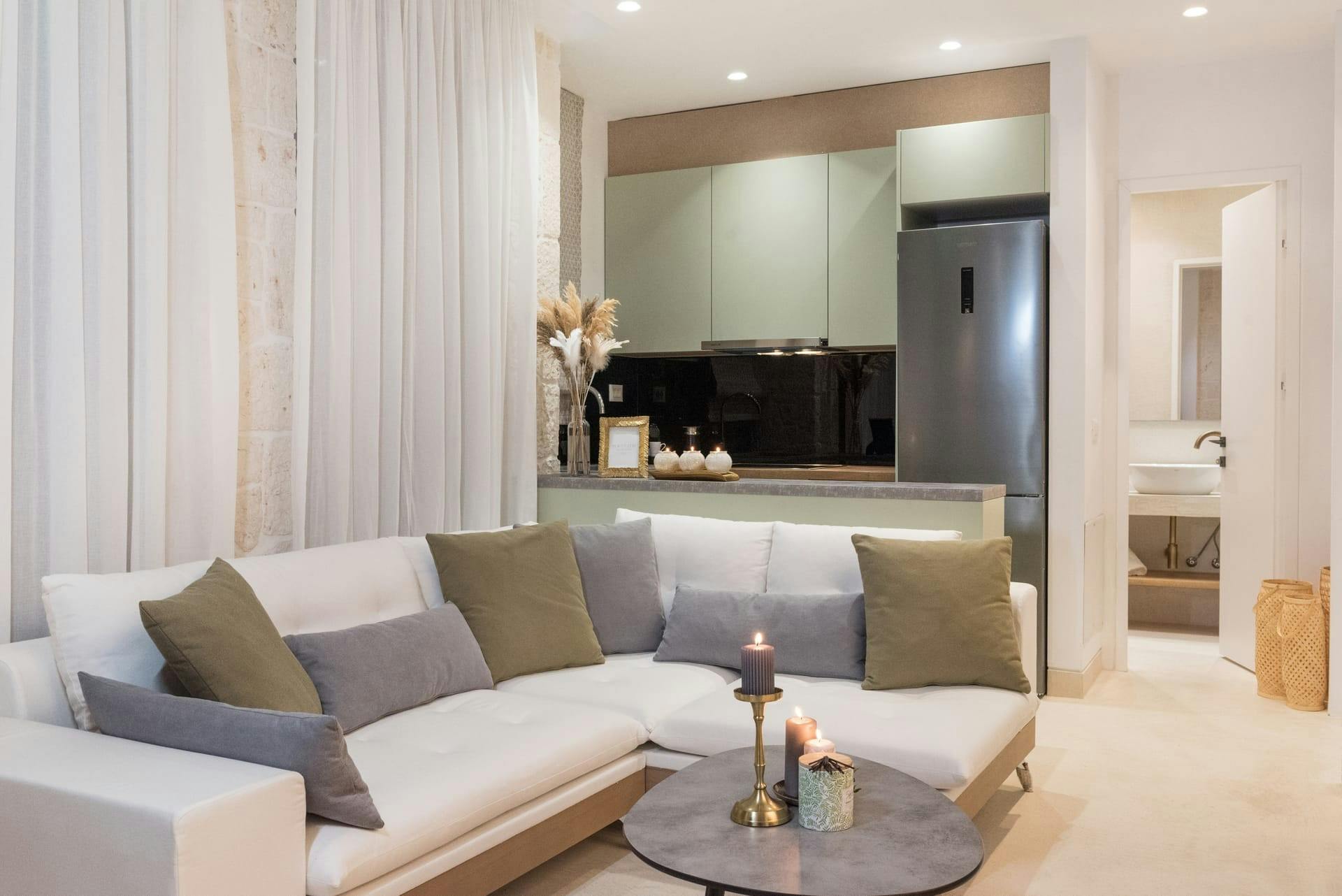 Villa Vathia Agios Stefanos: Luxury 2-Bedroom Villa with Private Pool and Sea Views, Agios Stefanos