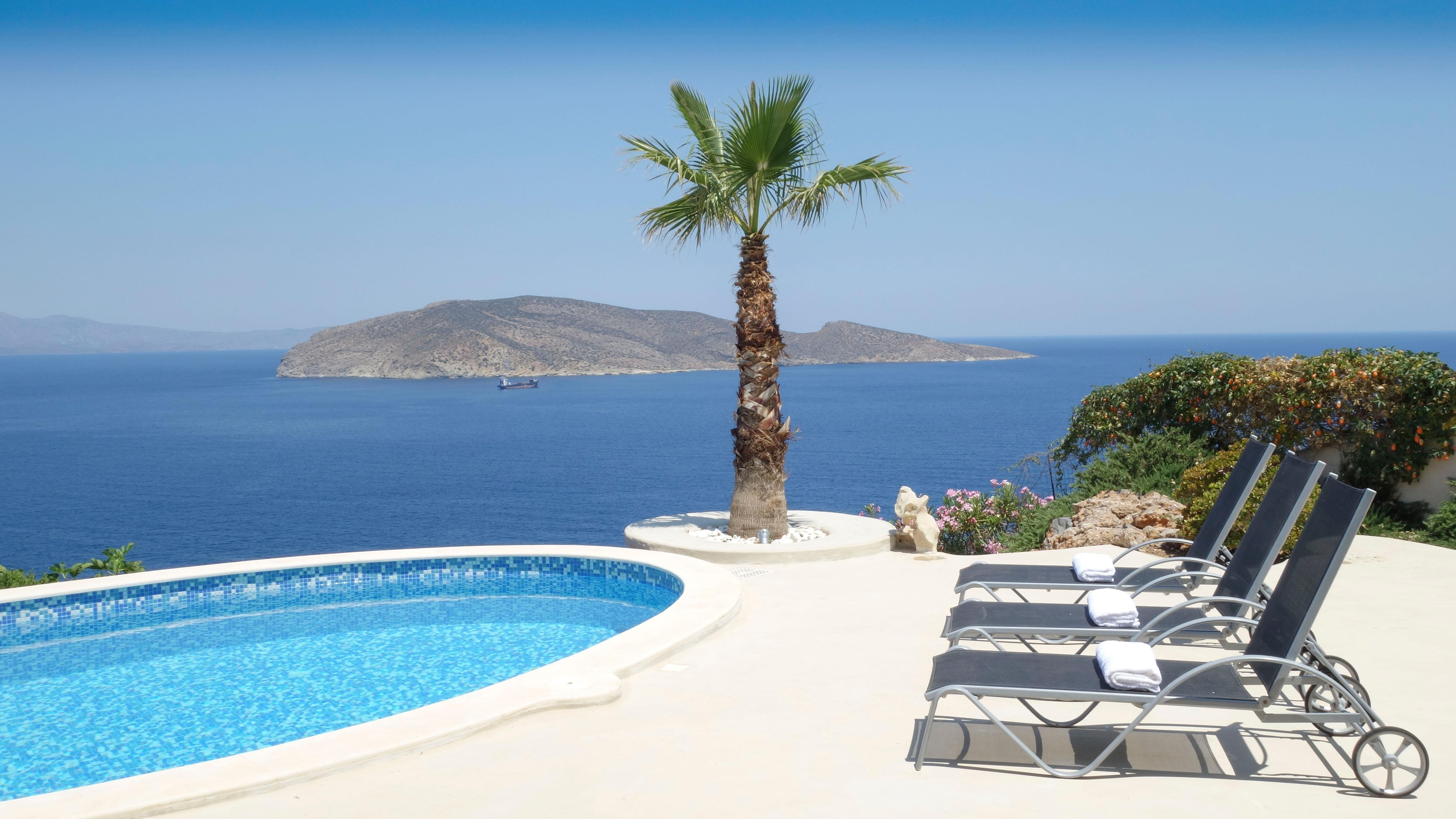Villa Voulismeni Agios Nikolaos: Spacious 3-Bedroom Apartment with Pool and Sea Views, Agios Nikolaos