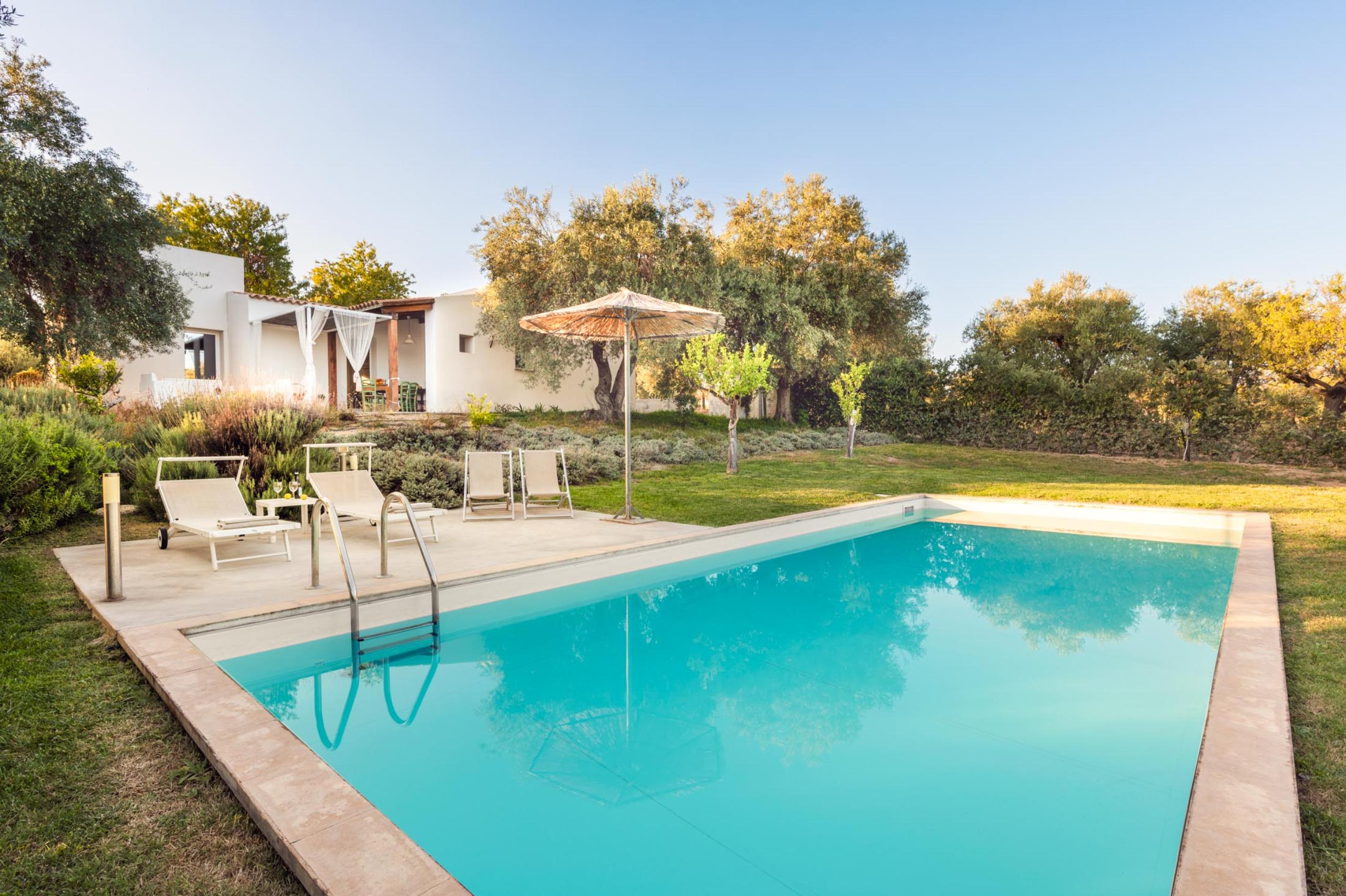 Villa Zagara Noto Val di Noto 2: Luxury 3-Bedroom Villa with Private Pool and Sea Views, Val di Noto