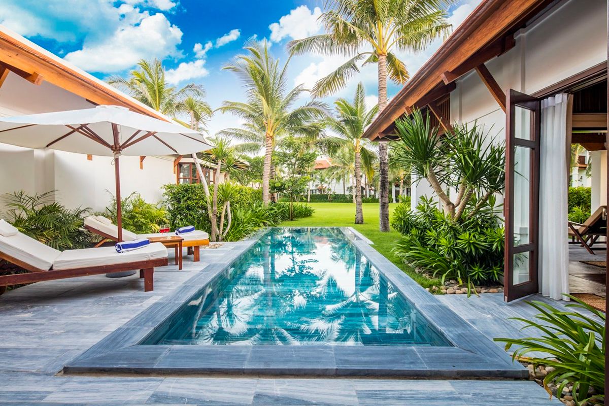 Biệt Thự Ngọc Bãi Dài Cam Ranh

Wait, let me reconsider to ensure exactly 4 words.

Villa Ngọc Bãi-: 1-Bedroom Beachside Luxury Villa Rental in Northern Peninsul
