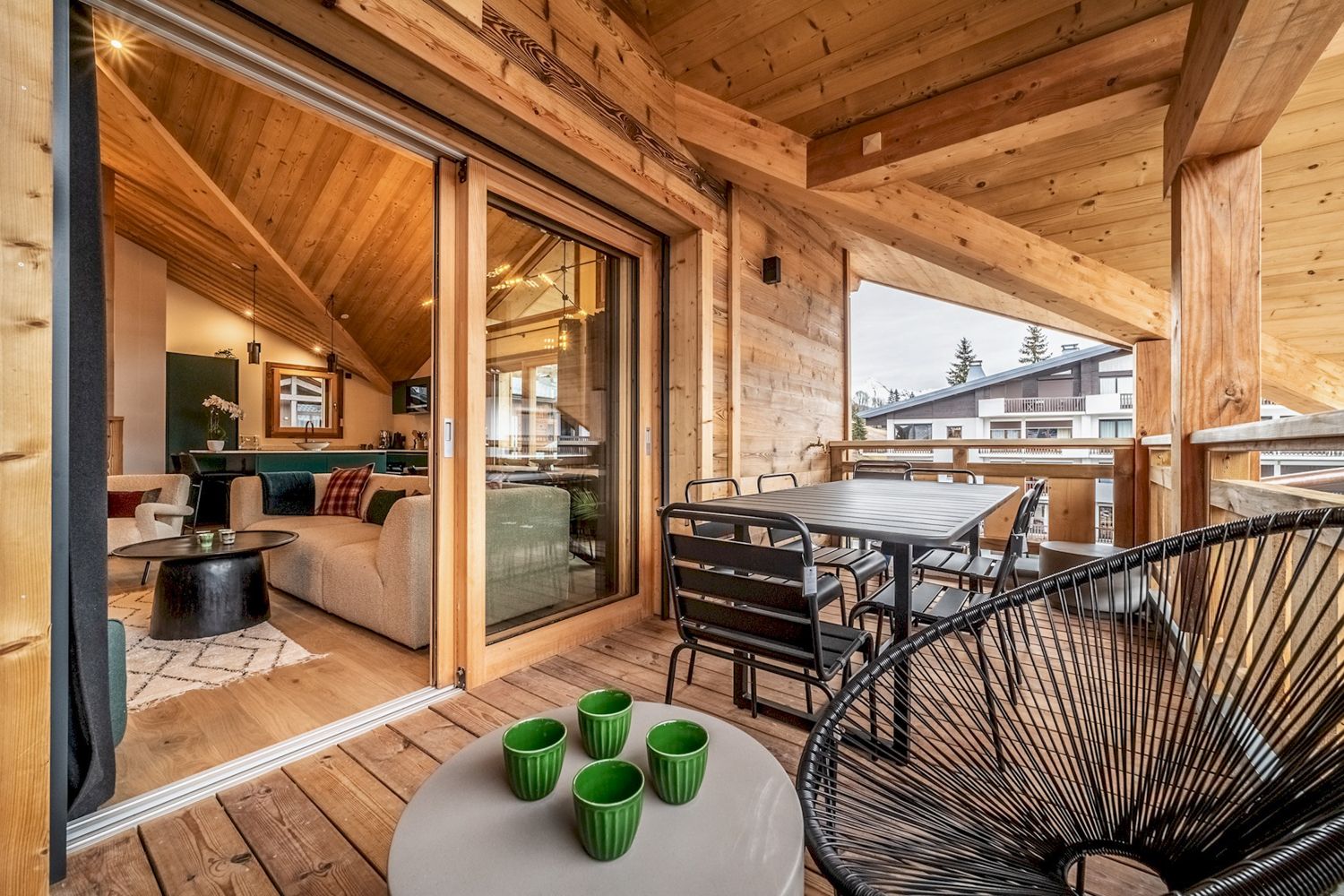 Chalet Citronnelle Chavannes Gets: 4-Bedroom Ski-In Chalet Apartment with Sauna Near Chavannes