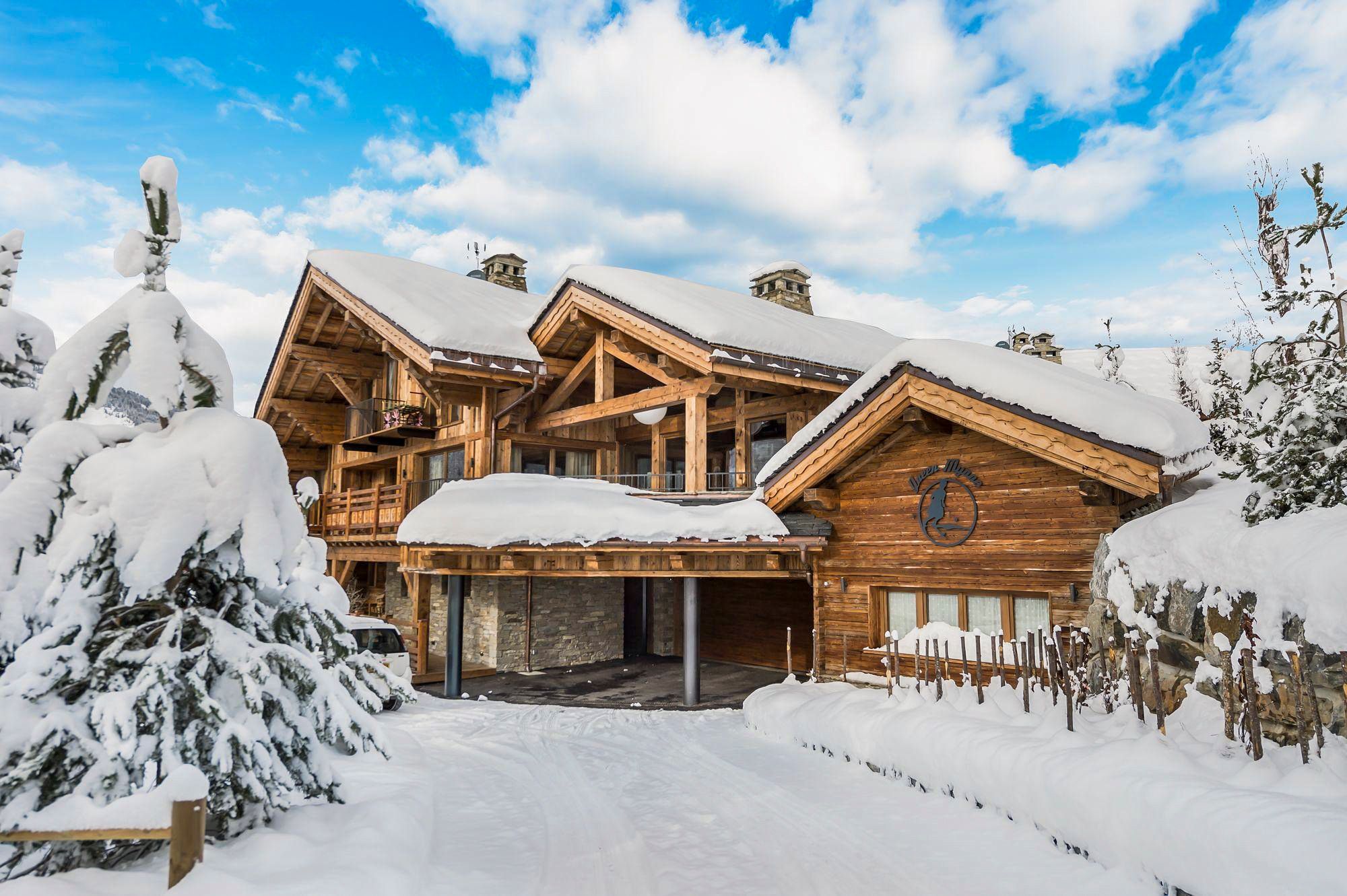 Chalet Cristallin Tougnète Méribel: 6-Bedroom Ski Chalet with Pool and Spa in the Heart of Merib