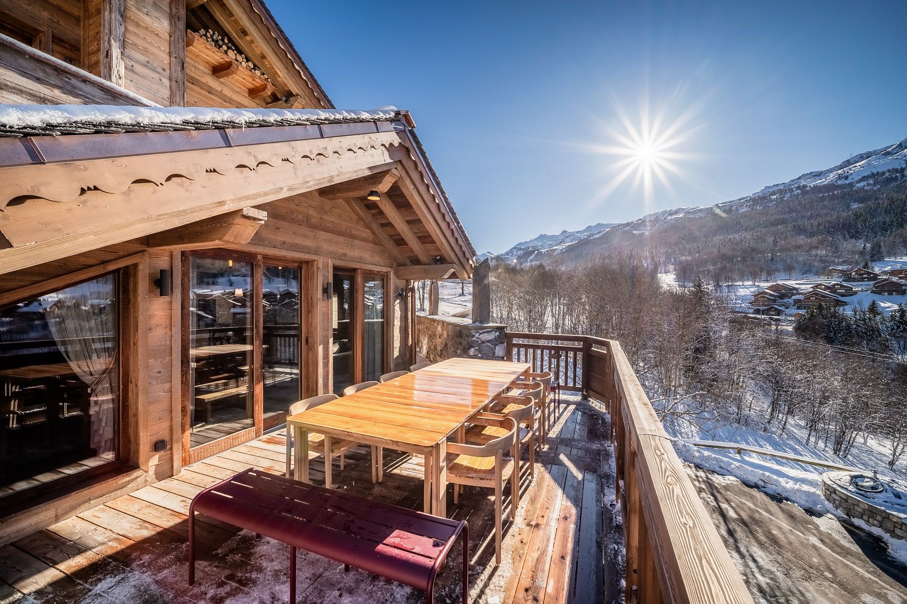 Chalet Saphir Rondin Méribel: 7-Bedroom Ski Chalet with Pool and Spa in Meribel, Three Val