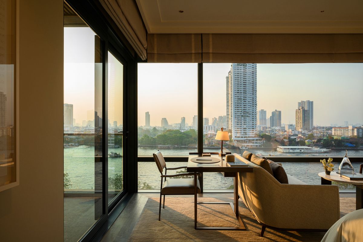 บ้าน จันทรา Charoenrat Bangkok: 1-Bedroom Riverfront Luxury Resort Rental in Bangkok with Sp