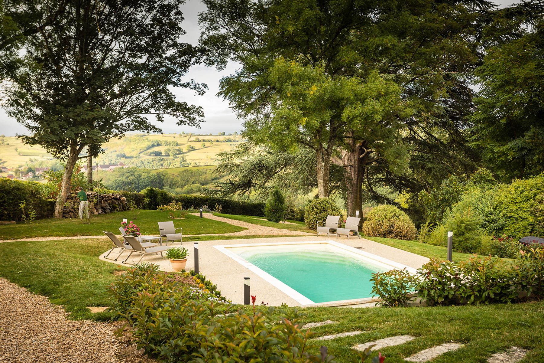 Château Lumière Montmirail France: 6-Bedroom Historic Manor with Heated Pool in Burgundy France