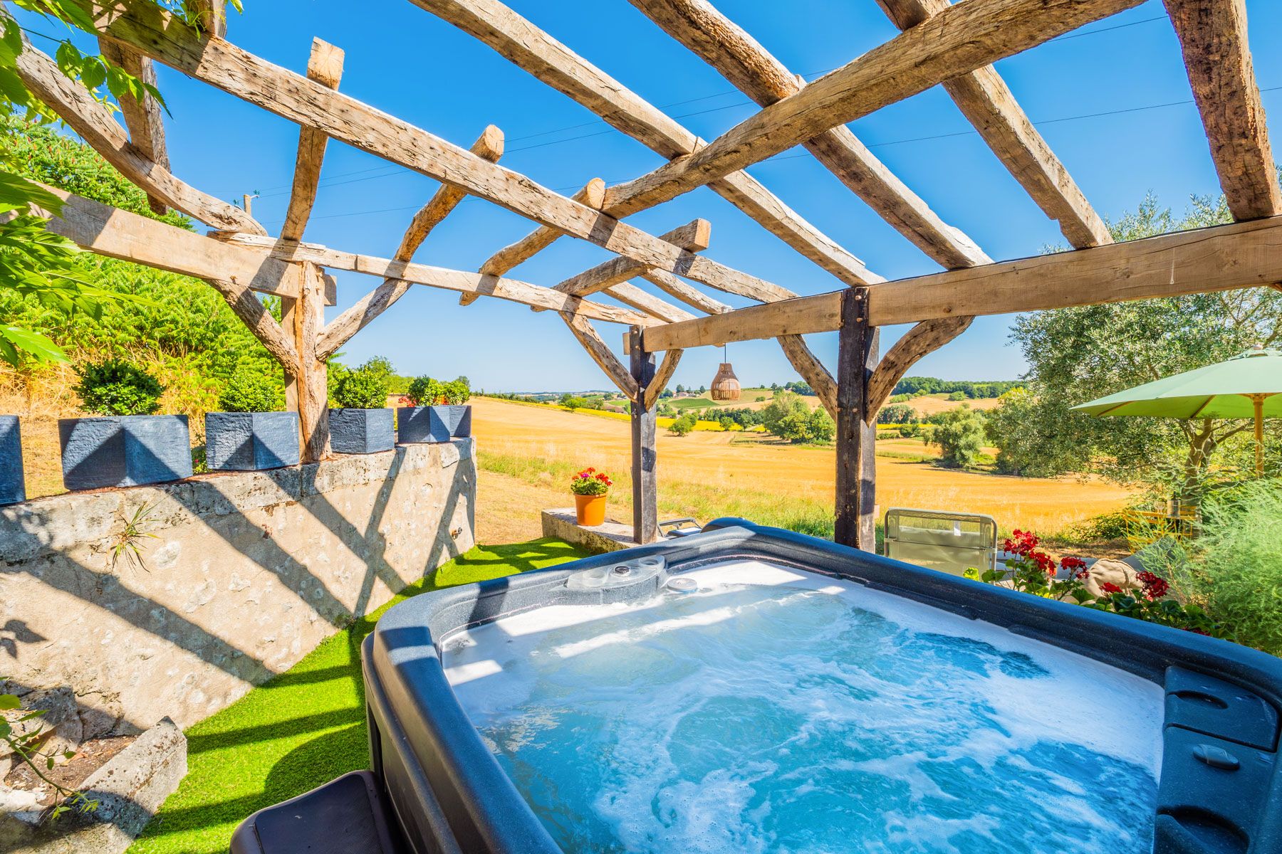Grange Dorée Belvès Dordogne: 1-Bedroom Restored Barn with Spa and Tennis in Dordogne, Fra