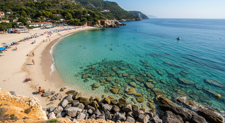 Holmes Beach Travel Guide: Best Beaches, Restaurants & Luxury Villas