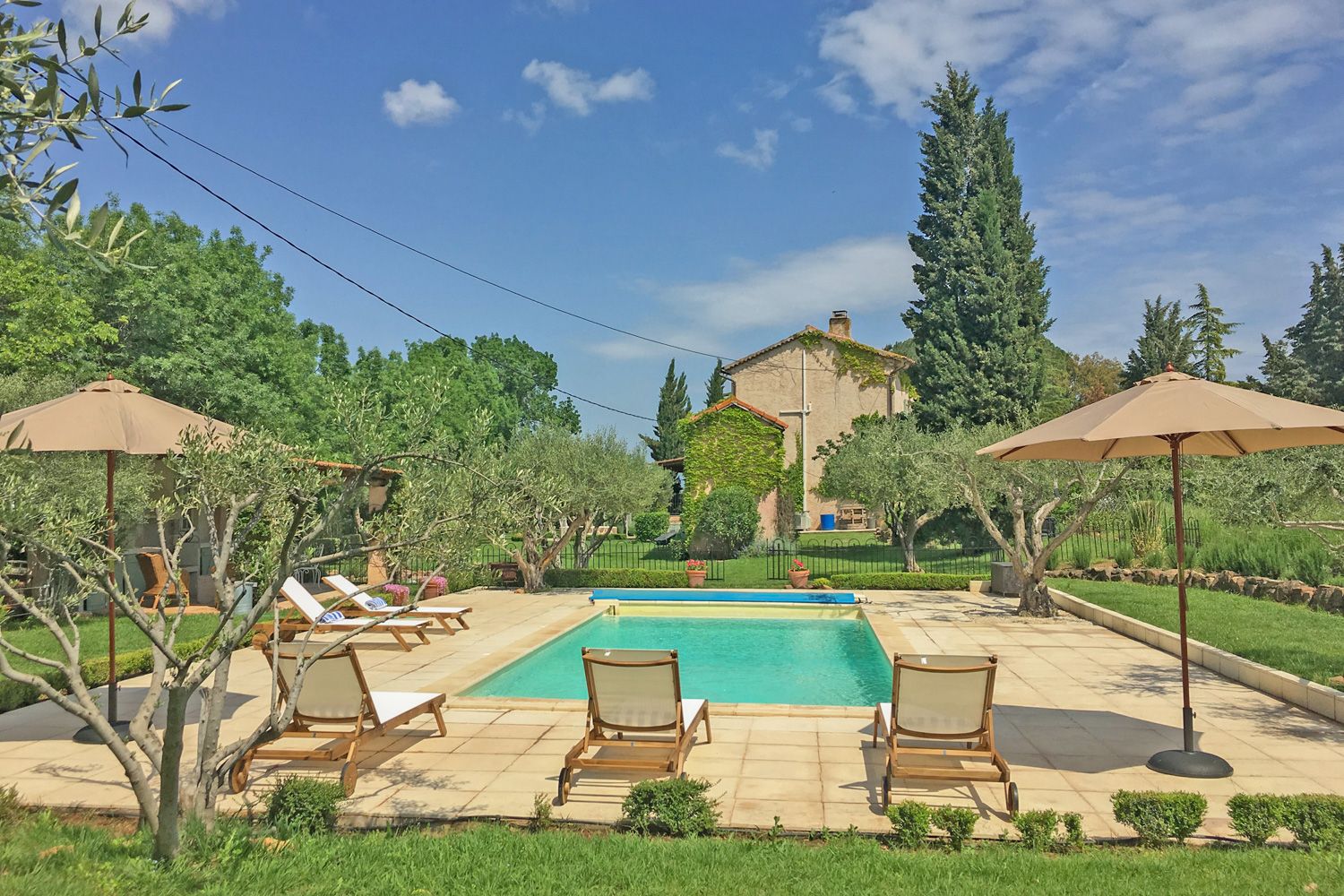 Mas Dorée Mougins Riviera: 6-Bedroom Provençal Villa with Heated Pool, Tennis Court & V