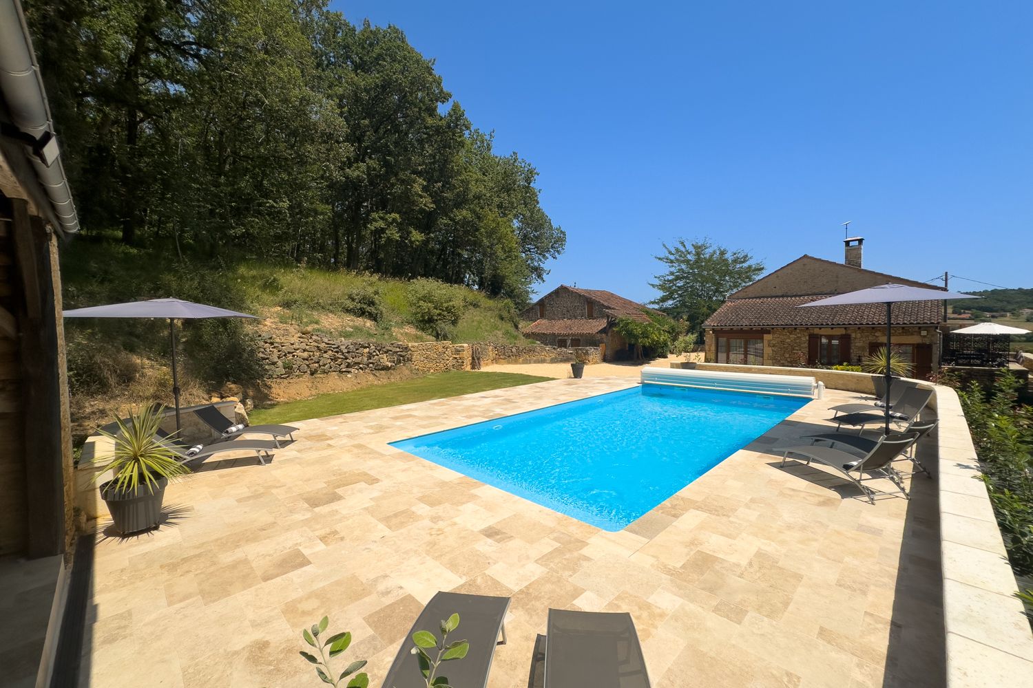 Mas Dorée Tesquet Dordogne: 3-Bedroom Cottage with Heated Pool and Spa in Rural Dordogne
