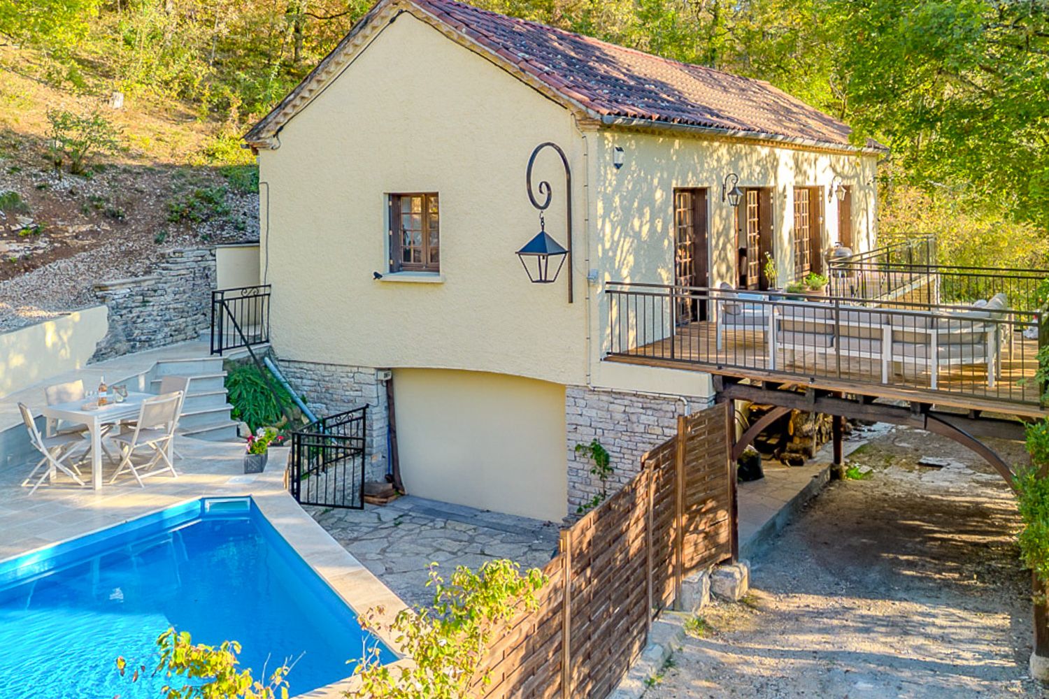 Mas Lumière Peyragudes Loudenvielle: 3 Bedroom Lakeside Cottage Rental Midi-Pyrenees with Private