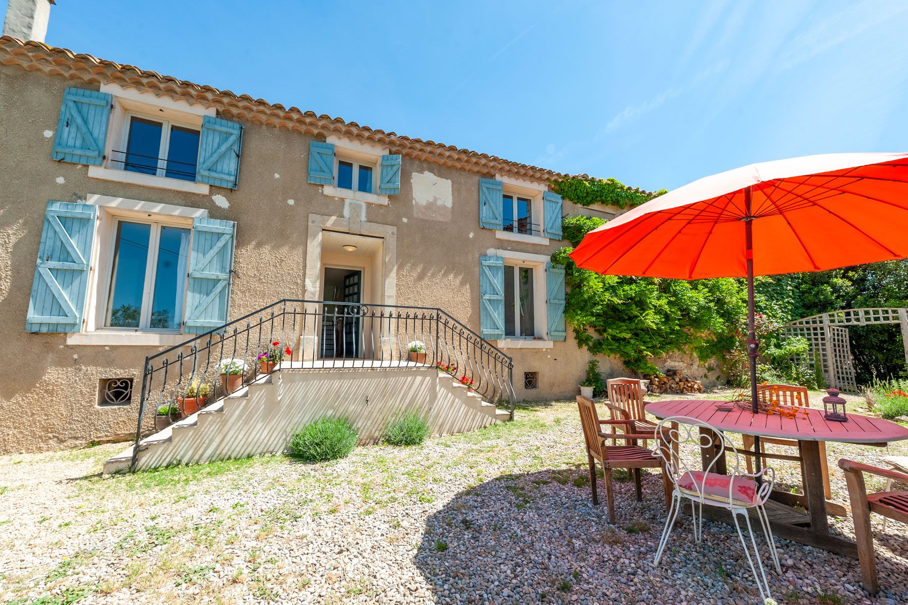 Mas Lumière Somail Narbonne: 4-Bedroom Canalside Villa with Spa in Languedoc, Southern Fr