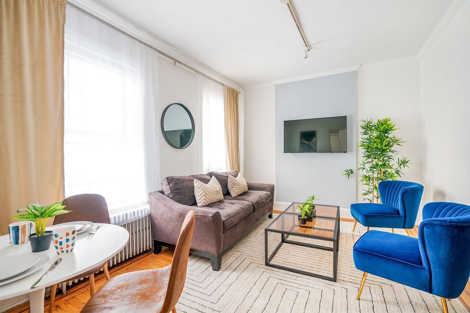 Residence Lumière Gramercy Manhattan: 2-Bedroom Upper East Side Retreat with Spa Access in Manhatt