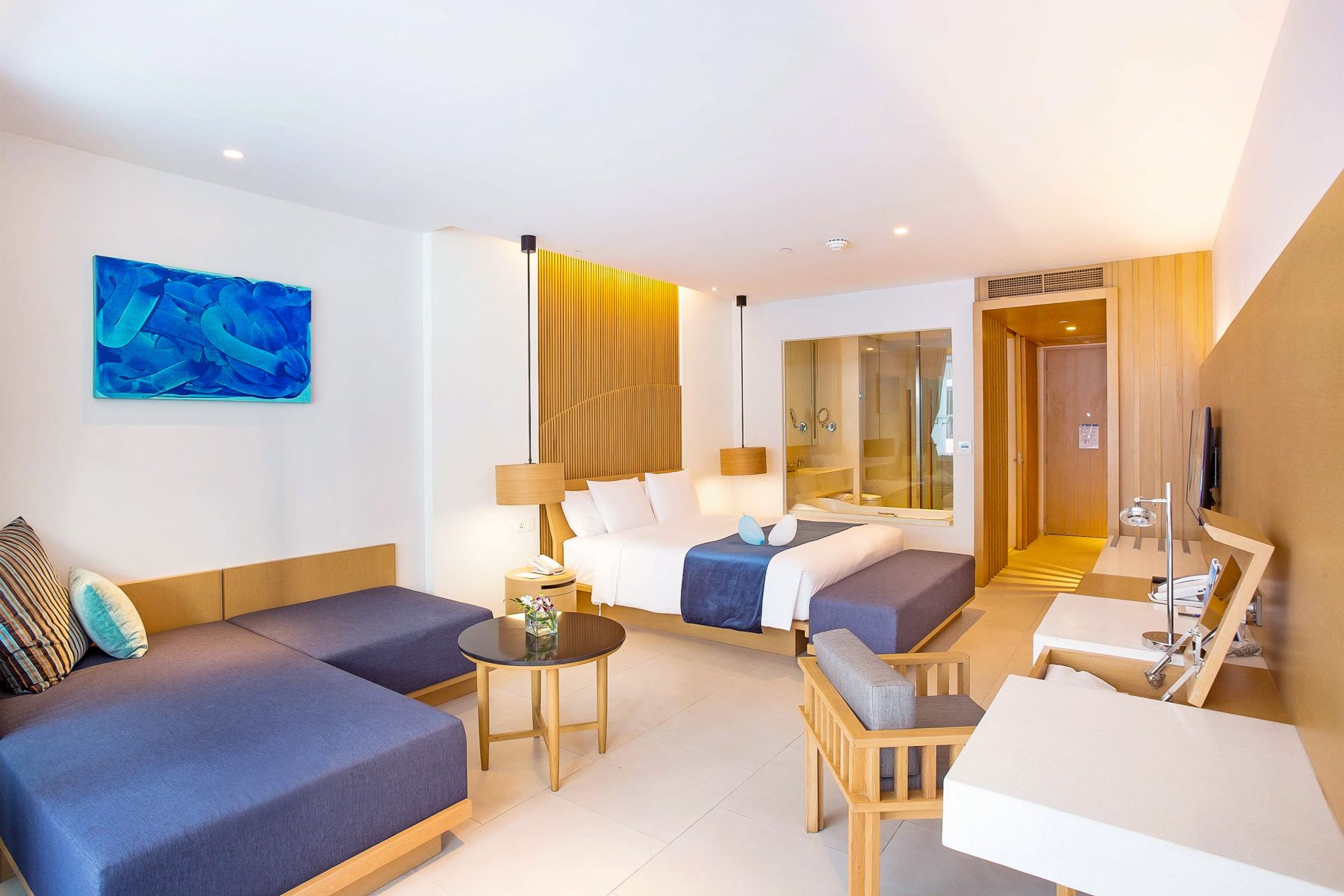 บ้านพัก ทองอร่าม ชะอำ หัวหิน: 1-Bedroom Beachfront Luxury Resort Rental in Chang Wat Phetc
