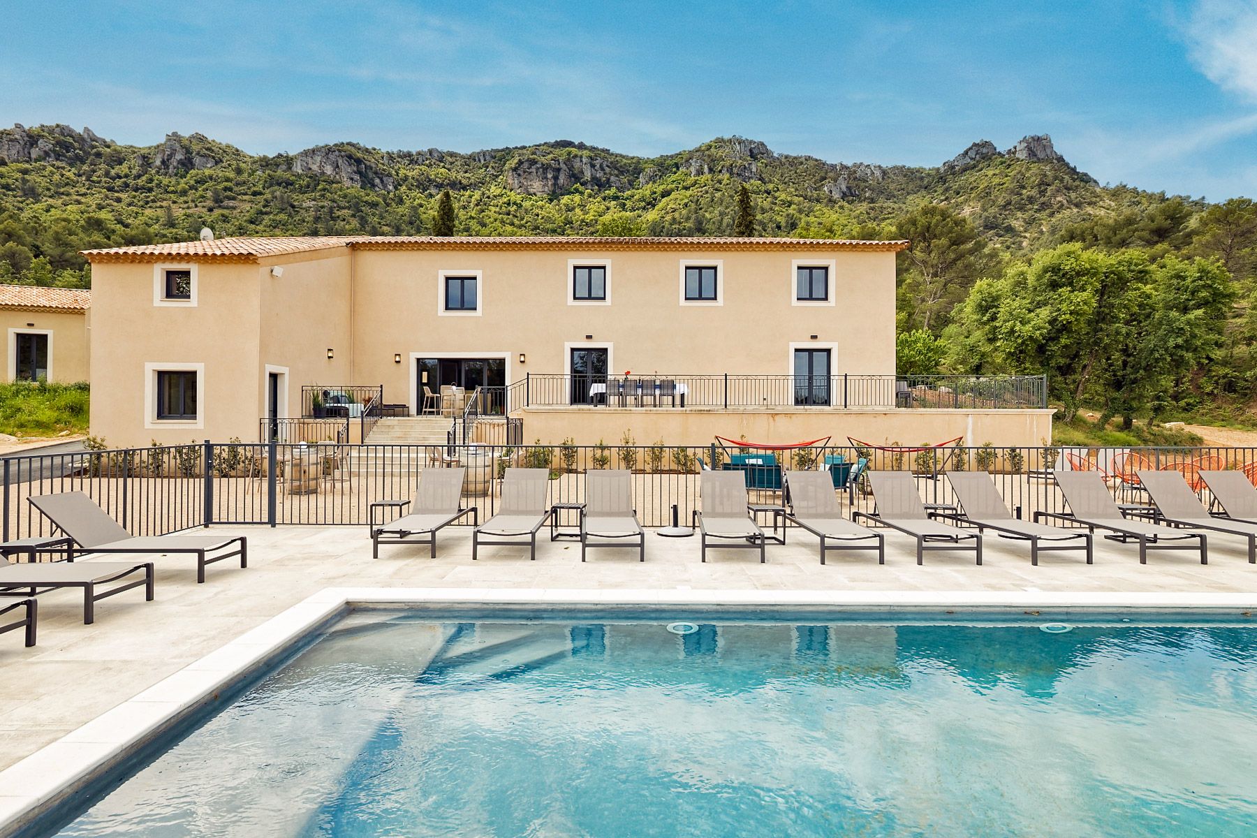 Villa Azuréenne Valescure Saint-Raphaël: 7-Bedroom Villa on Wine Estate with Pool & Tennis, French Ri