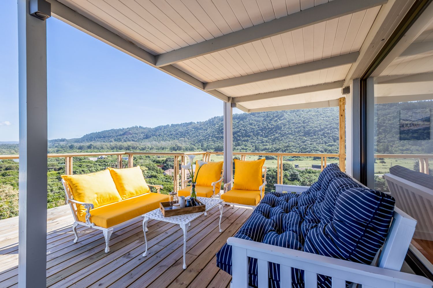 Villa Bloekombos Keurboom Plettenberg: 4-Bedroom Beachfront Villa with Mountain Views in Plettenber