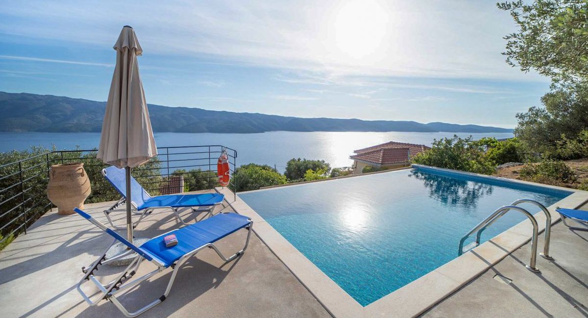 Villa Chrysafgi Vathy Ithaca: 2-Bedroom Infinity Pool & Seaview Luxury Villa Rental in Ith