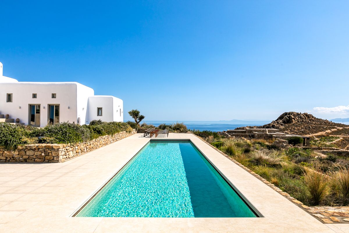 Villa Chrysafi Agrari Mykonos: 7-Bedroom Seaview Villa with Heated Pool and Spa in Agrari M