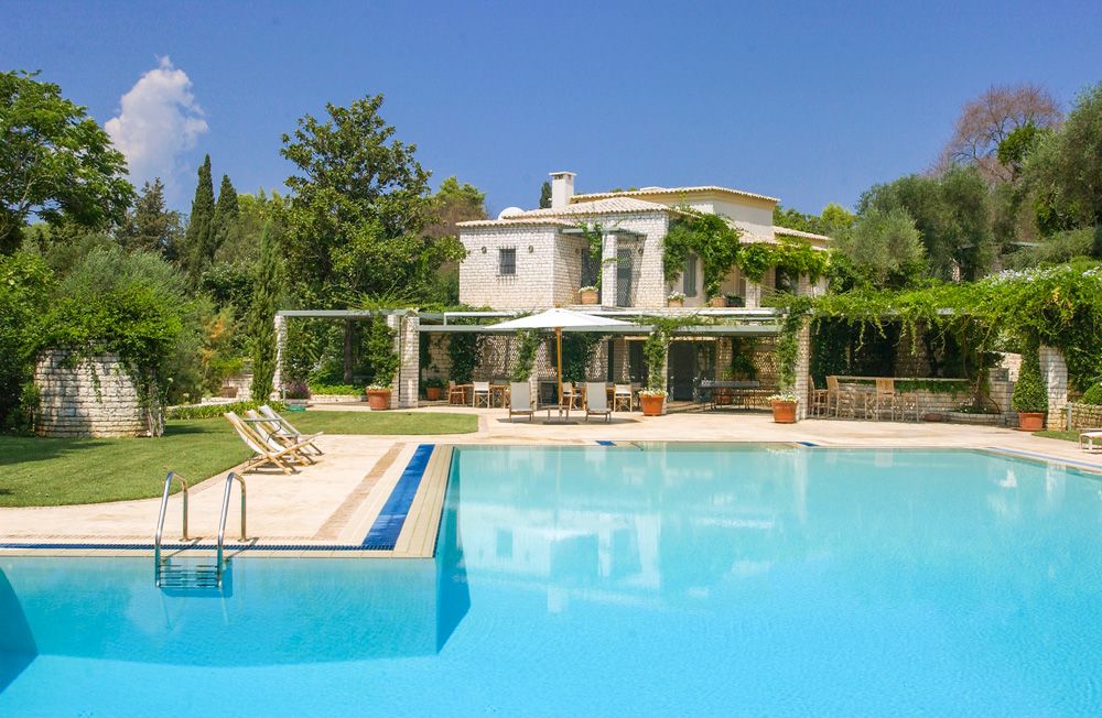 Villa Chrysafi Kanoni Kerkira: 9-Bedroom Estate with Ionian Sea Views & Private Pool in Ker