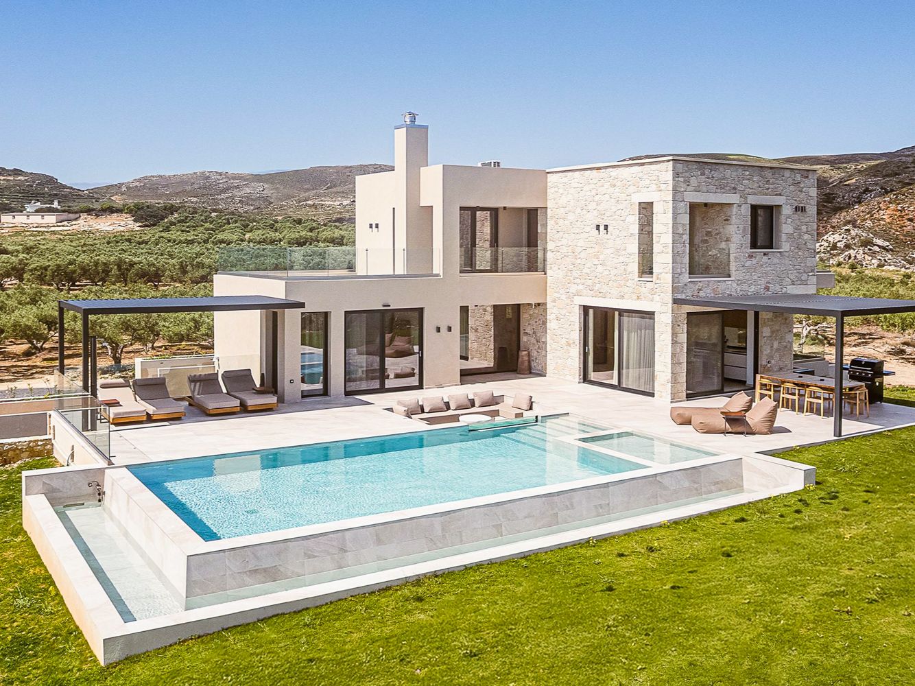 Villa Chrysavgi Falassarna Kissamos: 4-Bedroom Sea View Villa with Private Pool and Spa in Kissam
