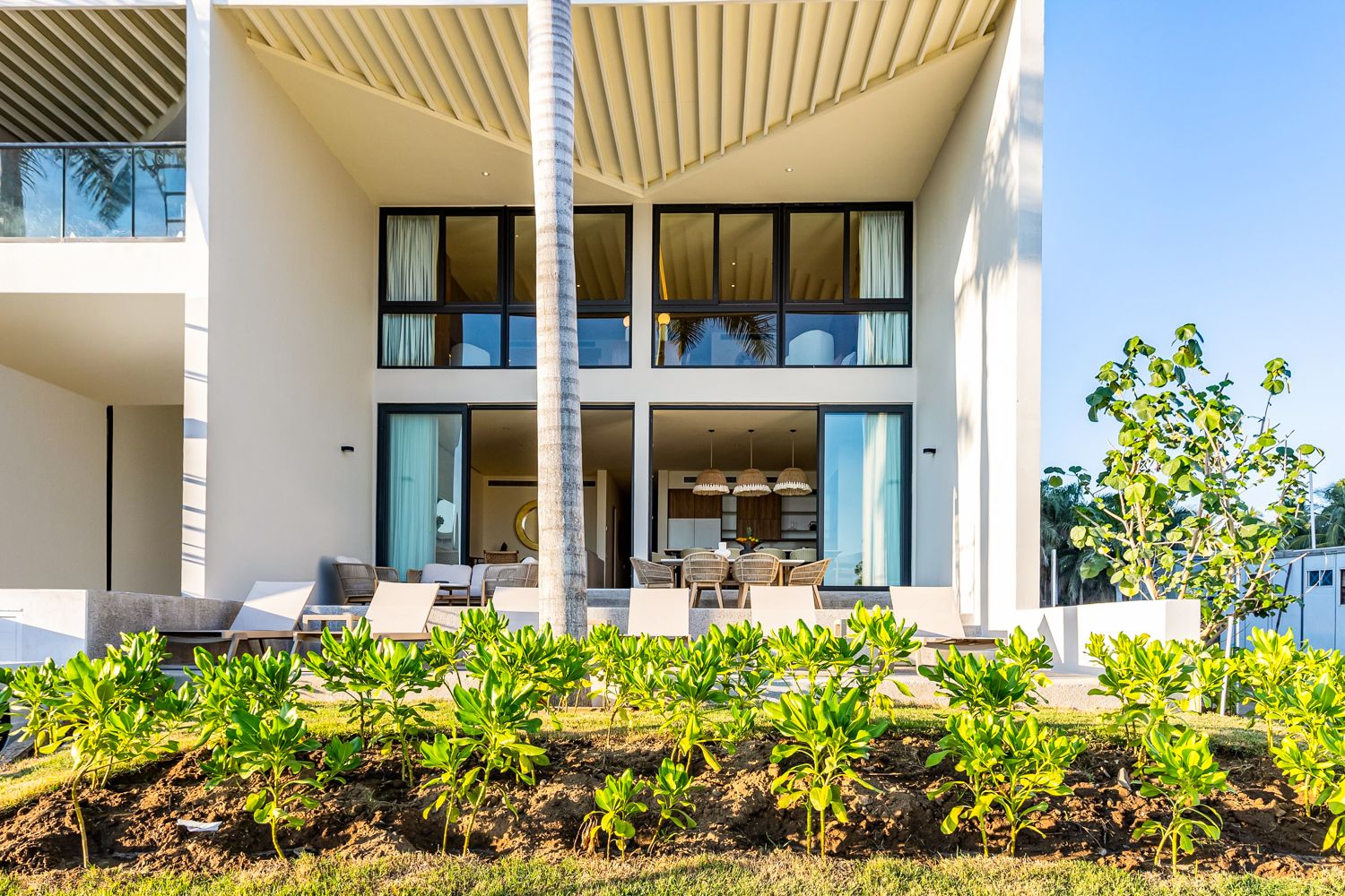 Villa Dorada Corral Punta Mita: 6-Bedroom Oceanfront Retreat with Pool and Staff in Punta Mi