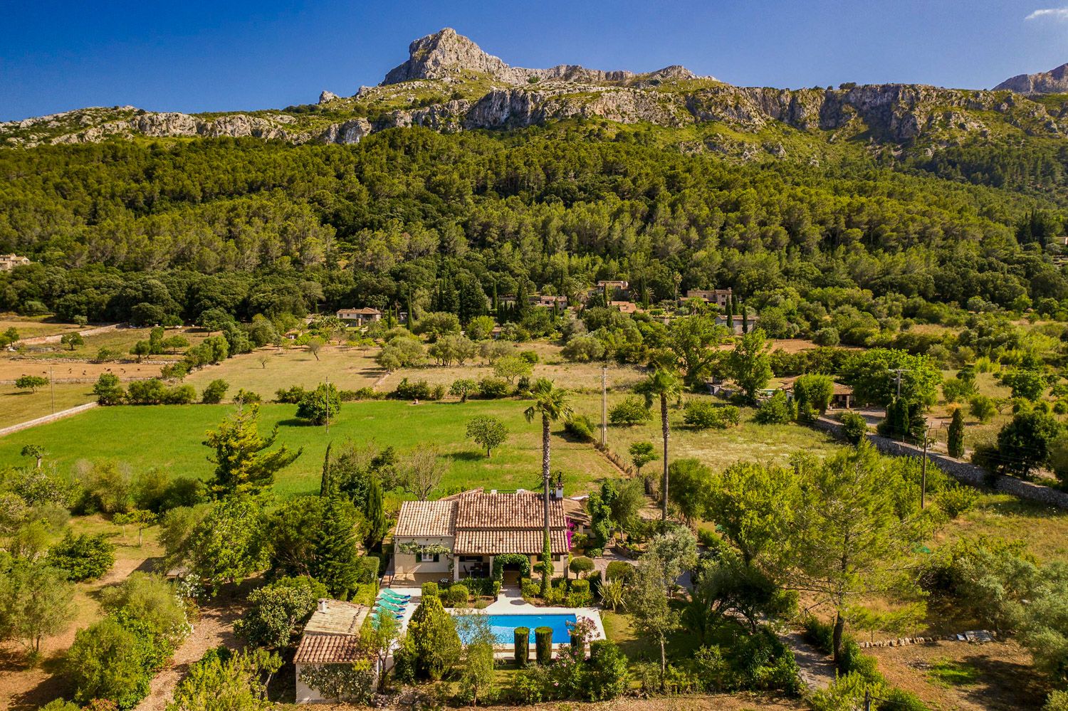 Villa Dorada Ternelles Pollensa: 3-Bedroom Mountain View Villa with Private Pool & Spa in Pol