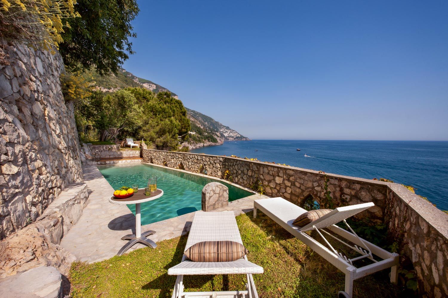 Villa Dorata Fornillo Positano: 11-Bedroom Cliffside Estate with Sea Views and Spa in Posita
