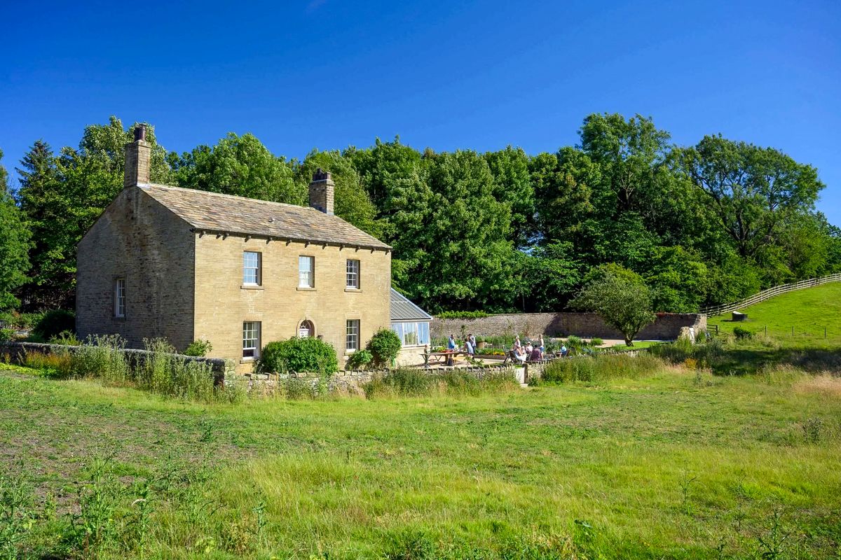 Villa Evergreen Embsay Skipton: 4-Bedroom Estate Cottage with Spa & Countryside Views in Yor