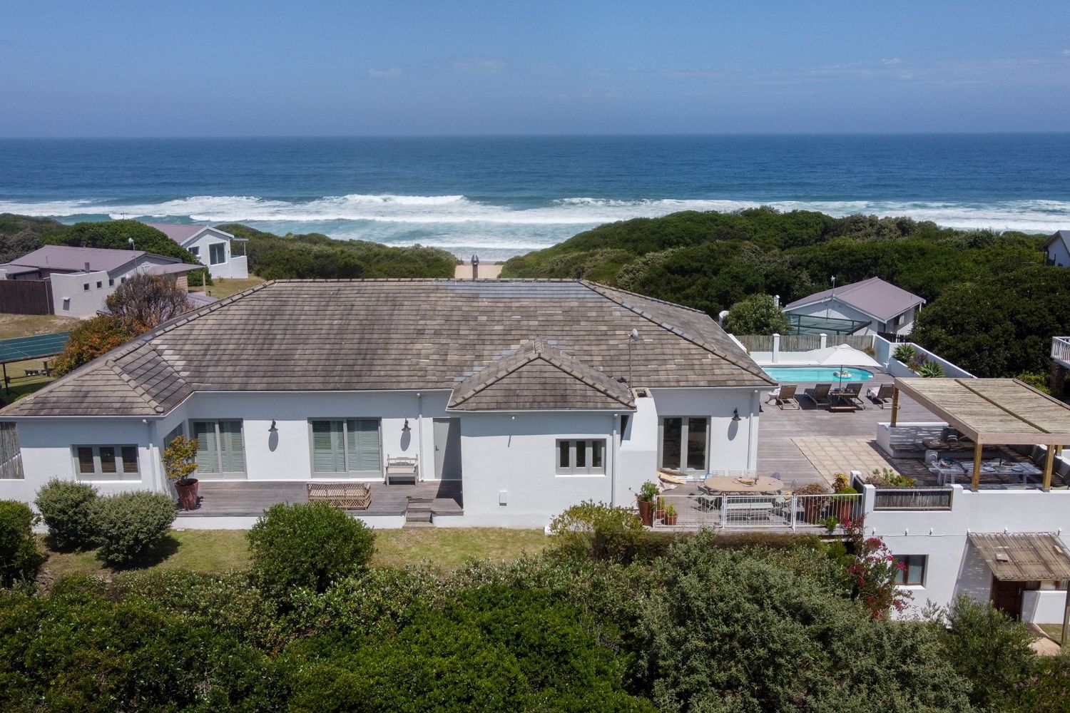 Villa Goueblom Robberg Plettenberg: 4-Bedroom Beachfront Villa with Mountain Views Near Plettenb